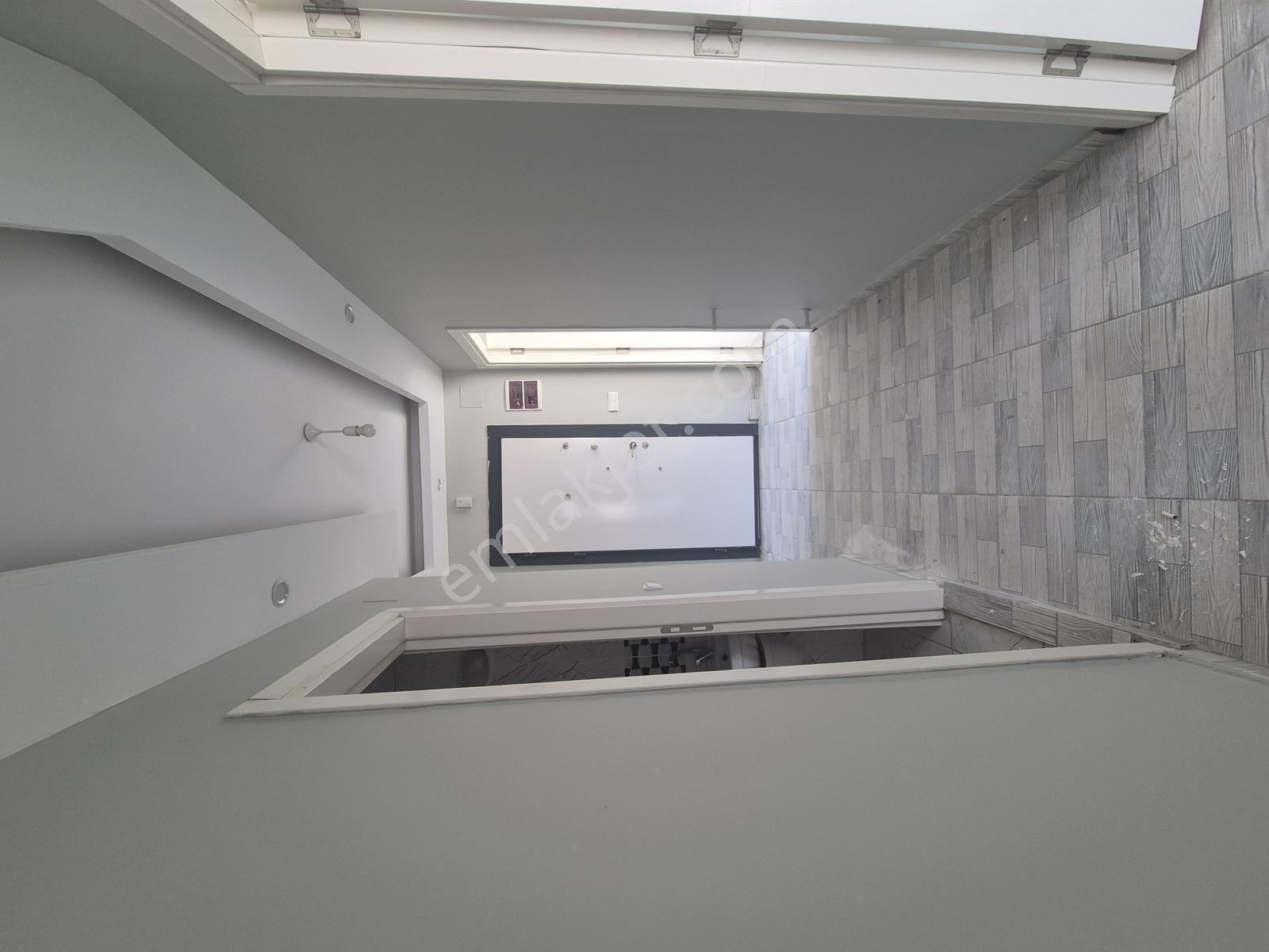 Gültepe'de 2+1 Açık Mutfak 2 Katlı Caddeye Yakın Satılık Daire - Görsel 5