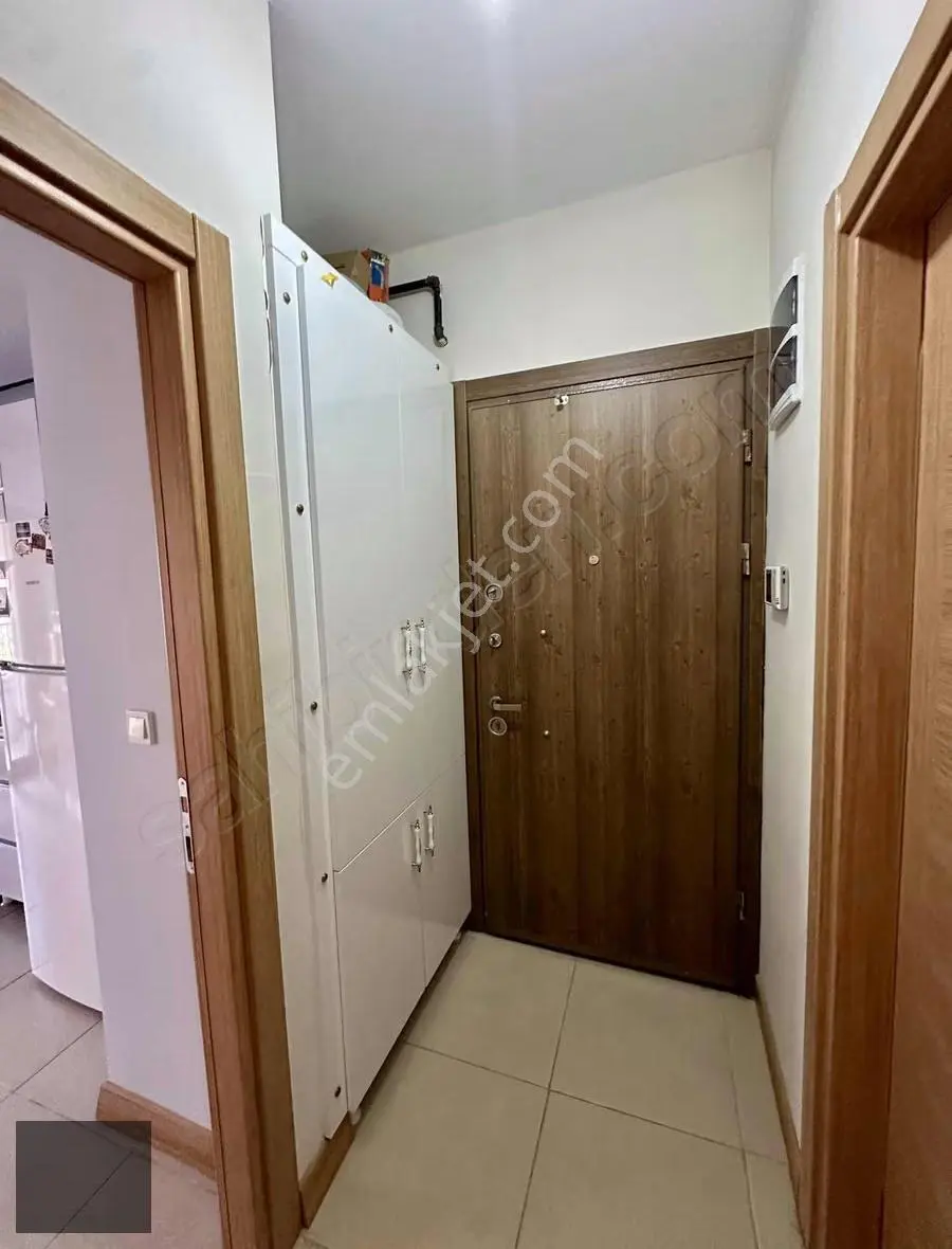 Üçkuyular 720 Toki'de Eşyalı Satılık 2+1 Daire - Görsel 3