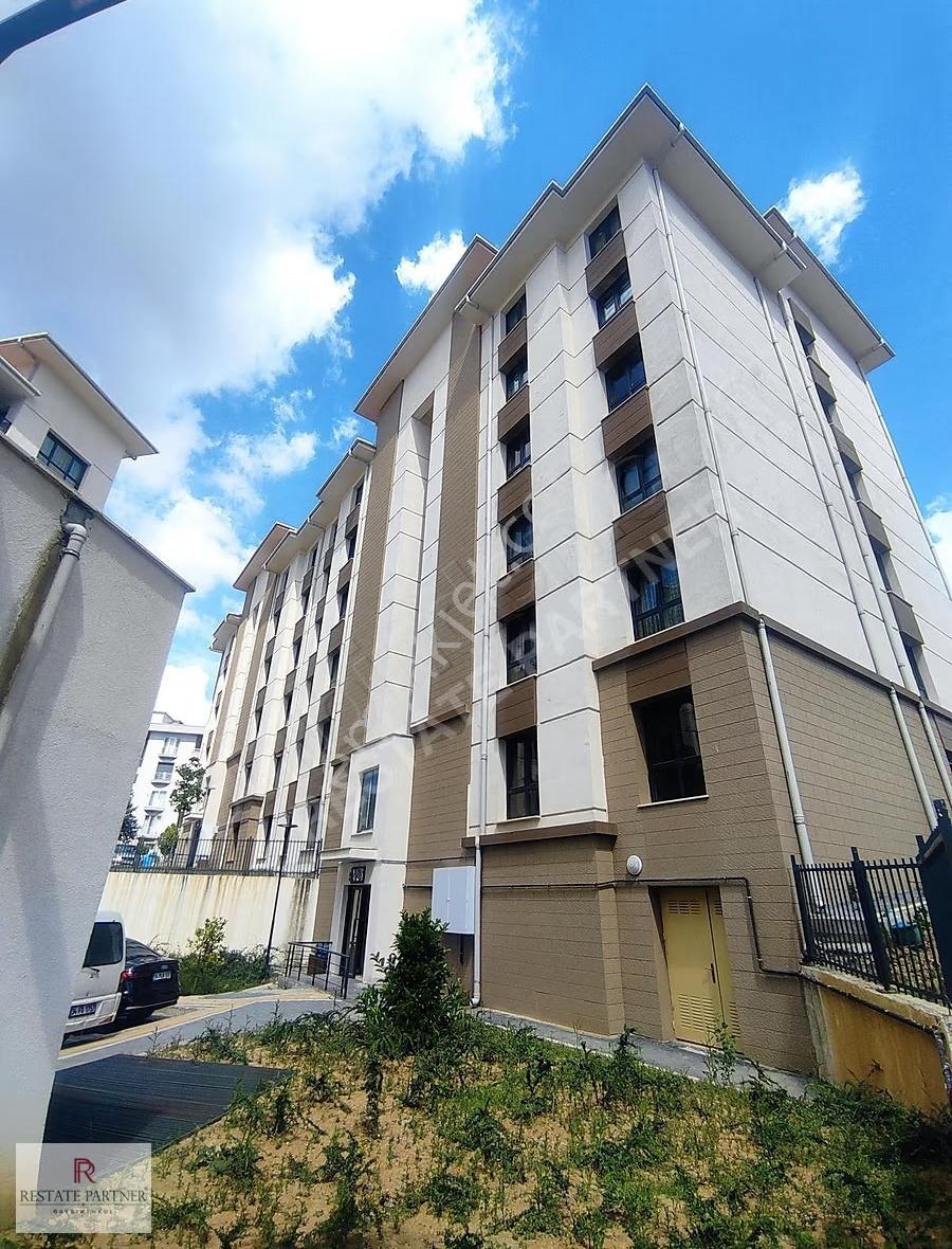 Ataşehir, Yenişehir, İmar İskan,metro Yakın, Kiralık 3+1