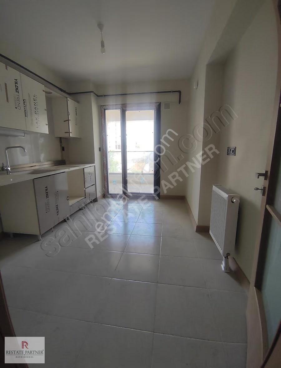 Ataşehir, Yenişehir, İmar İskan,metro Yakın, Kiralık 3+1 - Görsel 15