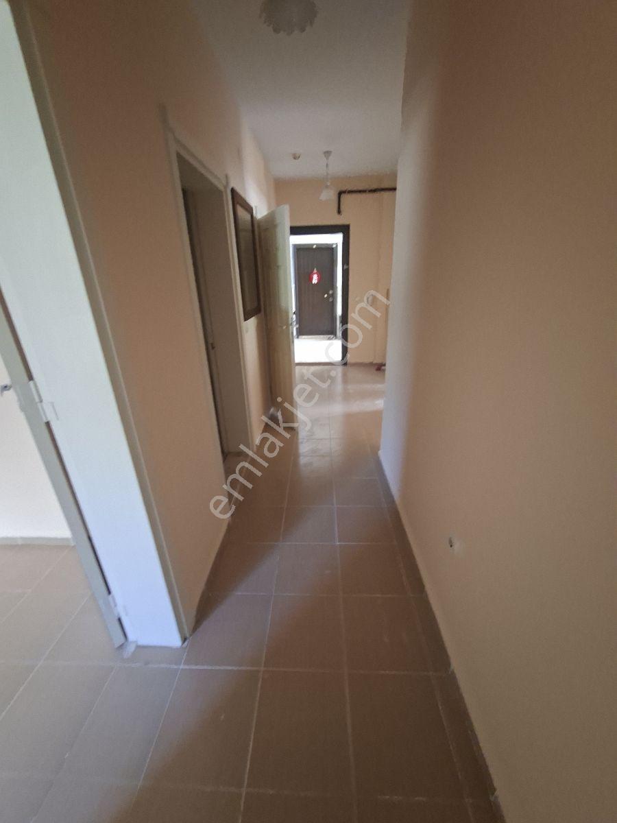 Kiralık Gazi Mah Yüksek Tokilerde 2+1 Asansörlü Doğalgazlı 90 M2 - Görsel 3