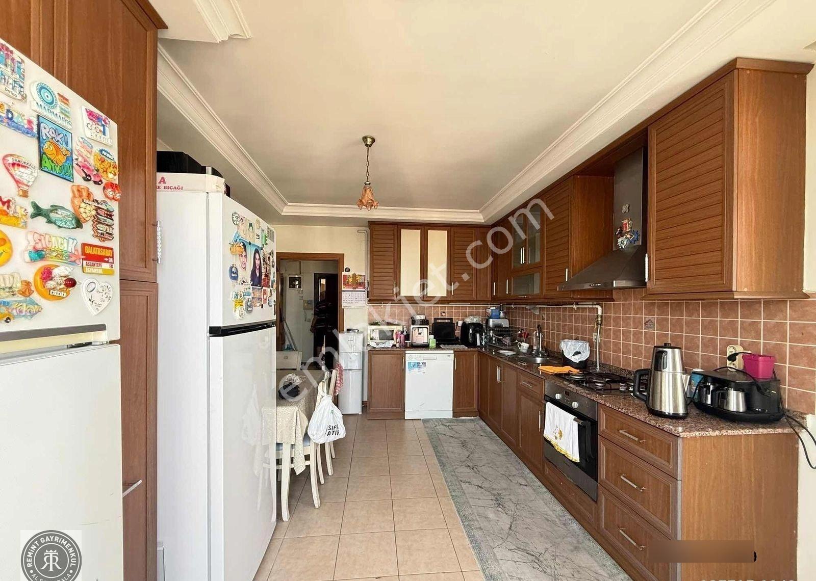 Yurt Mahallesi Hayalpark Bul. Üz. 4+1 Kapalı Her Kat Tek Daire!