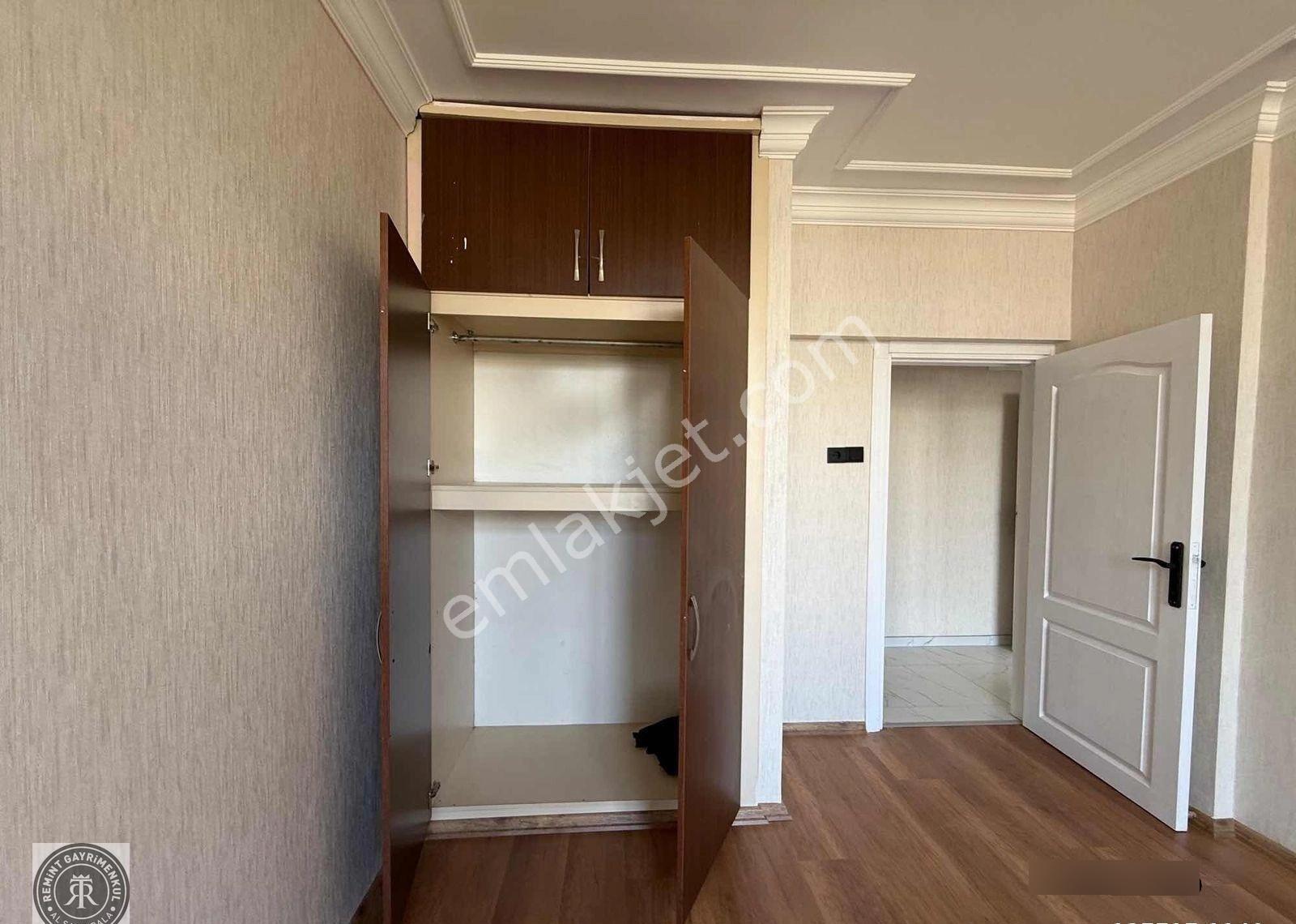 Beyaz Evler 2+1 Çok Geniş Yüksek Kira Gelir Kaçmaz Daire - Görsel 7