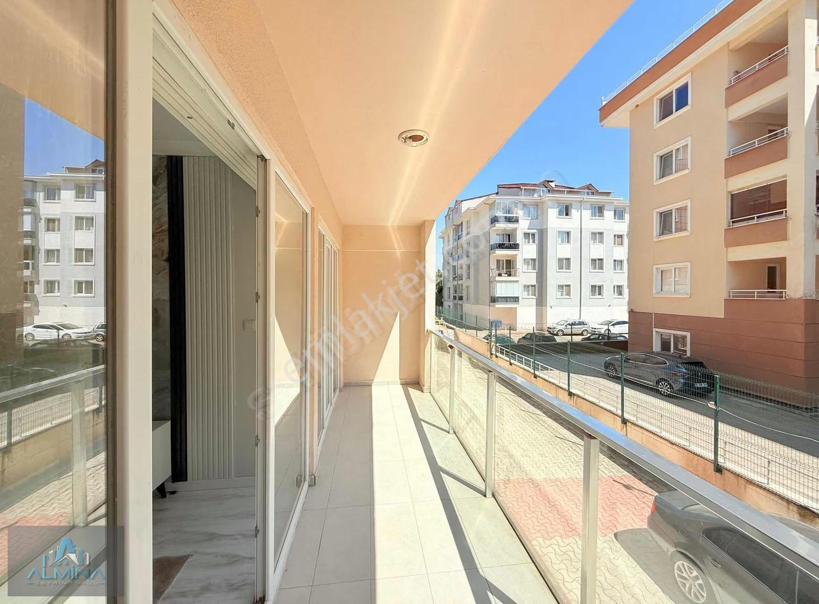 Almina'dan 1+1 Lüks Tasarımlı Geniş M2 Kiralık Daire - Görsel 2