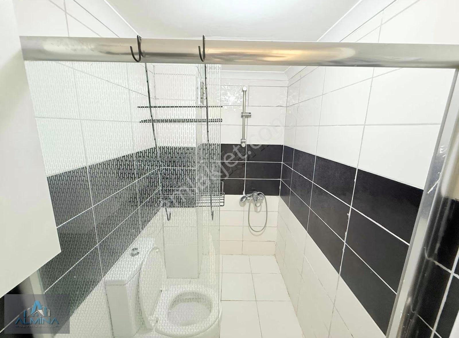 Almina'dan 1+1 Lüks Tasarımlı Geniş M2 Kiralık Daire - Görsel 13