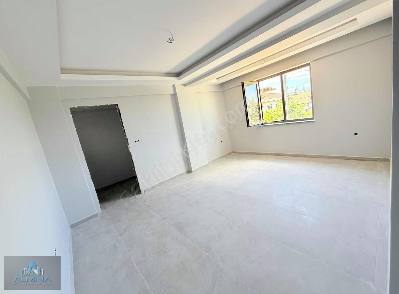 Almina'dan Umurbeyde Manzaralı Satılık Daire - Görsel 4