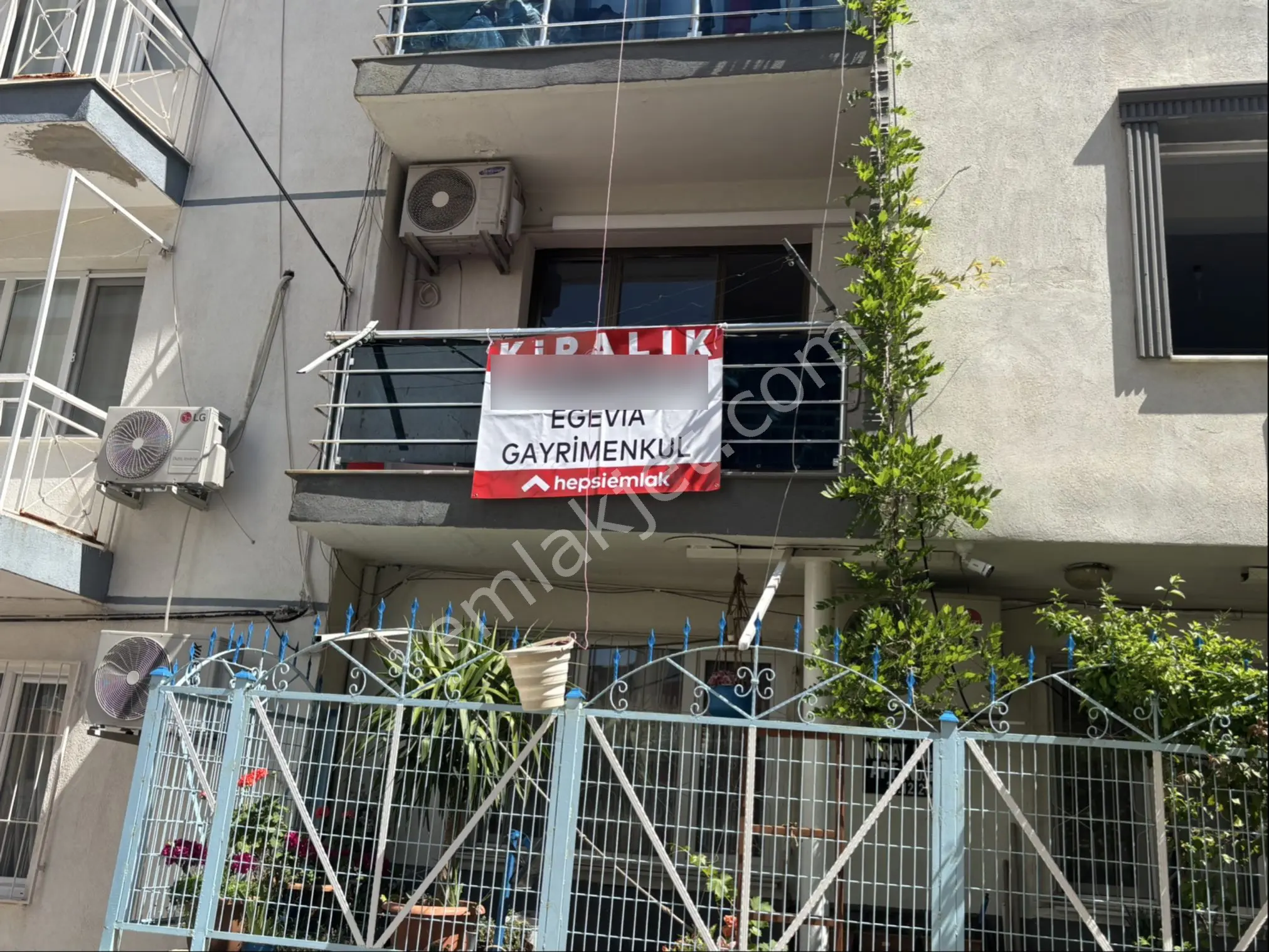 Yeşilyurtta Kiralık 2+1