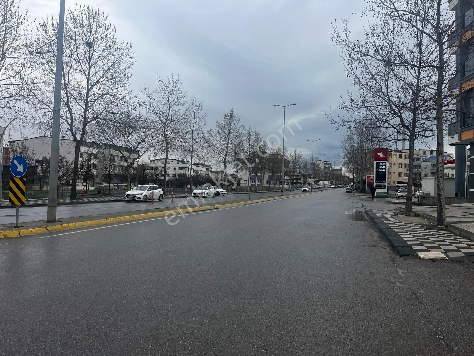 Atatürk Caddesinde Satılık 390 M2 Köşe Başı İskanlı Dükkan - Görsel 19