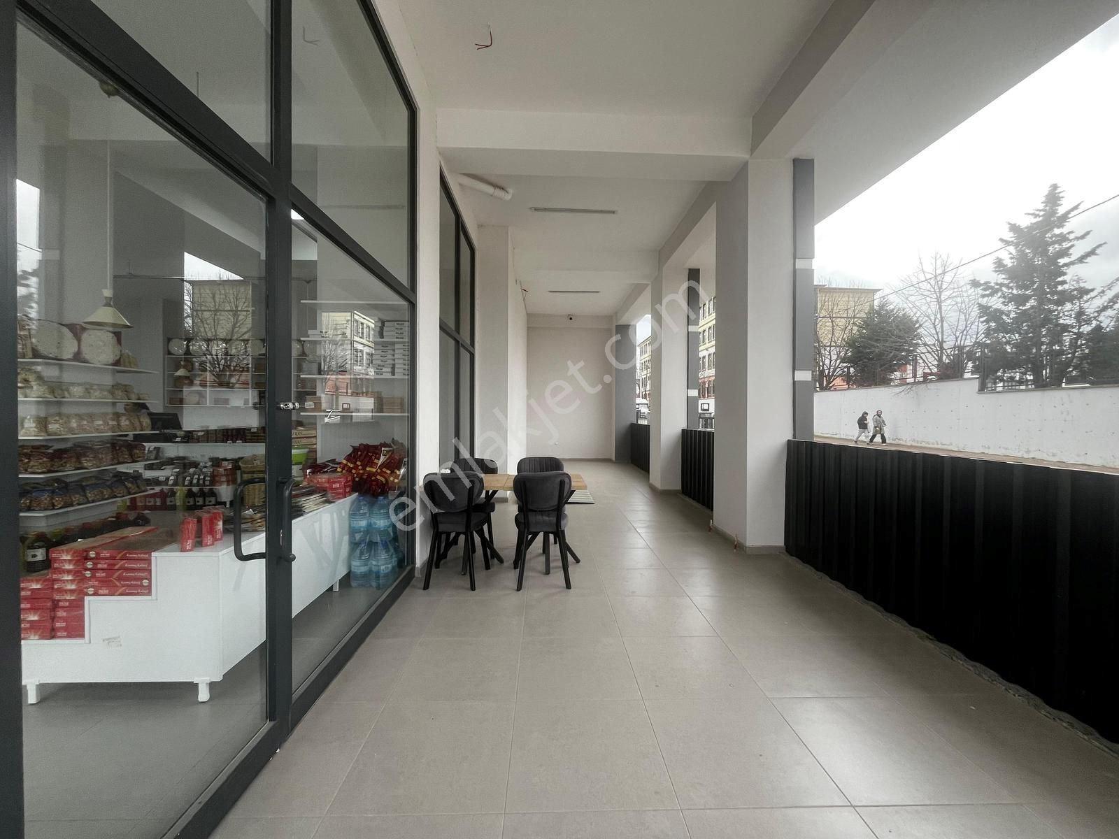 Atatürk Caddesinde Satılık 390 M2 Köşe Başı İskanlı Dükkan - Görsel 6