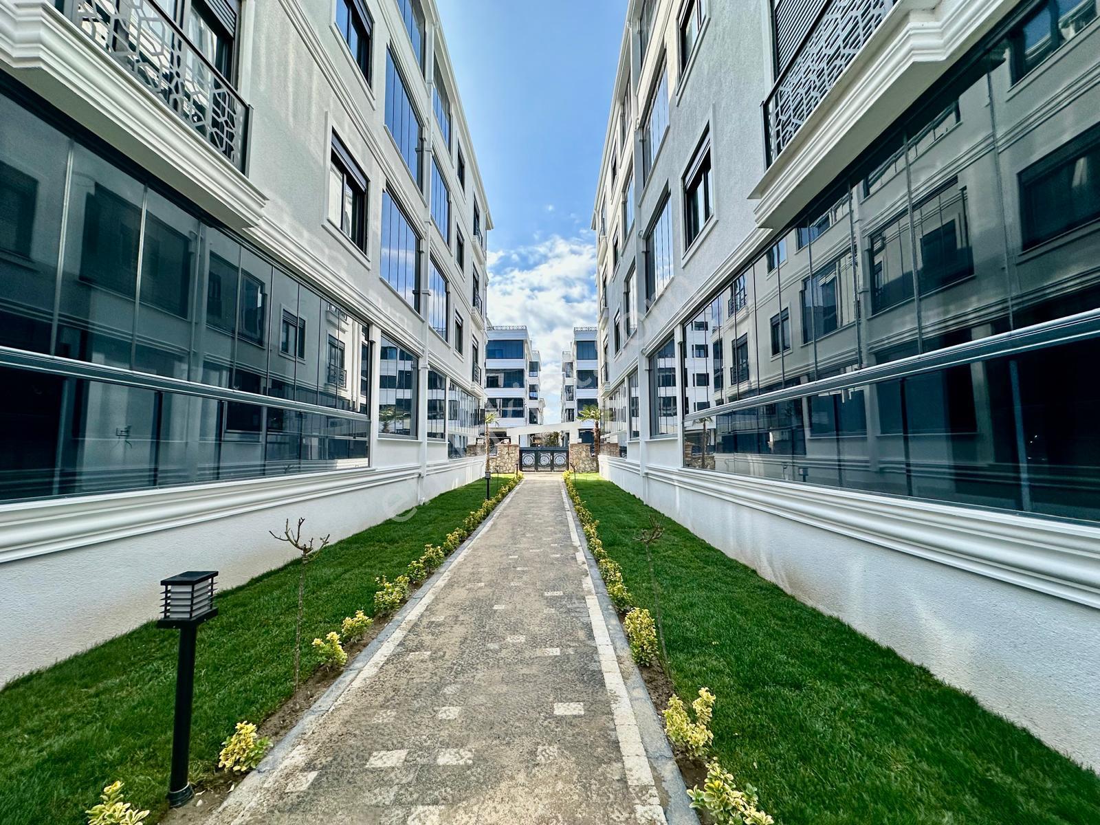 ⭐akçay Ay Emlak'tan⭐akçay'da Arakat Ön Cephe Şık Tasarımlı Satılık 2+1 Ultra Lüks Daire - Görsel 34