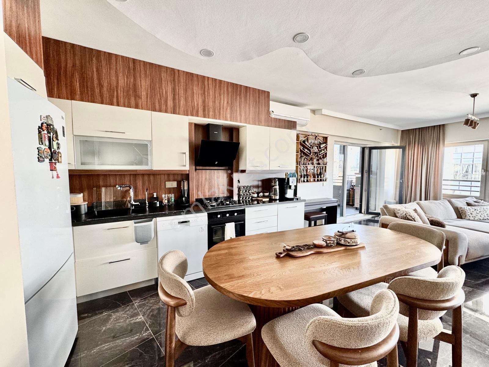 Bosphorus City Full Tadilatlı Satılık 2.5+1 Penthouse 216 M2 - Görsel 11