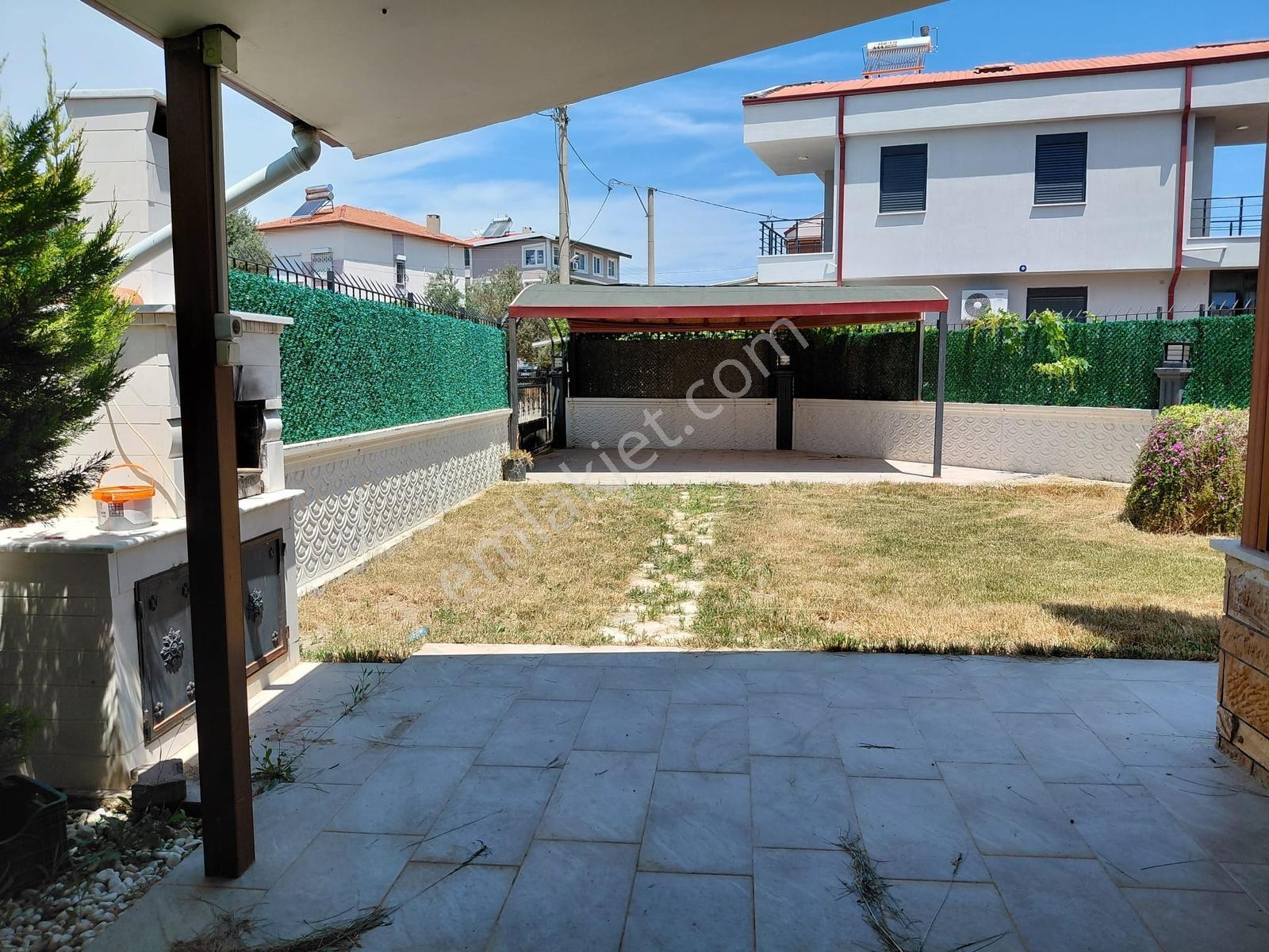 Ayvalık Sarımsaklı Plajına Yürüme Mesafesinde 5+1 Dubleks Villa - Görsel 15
