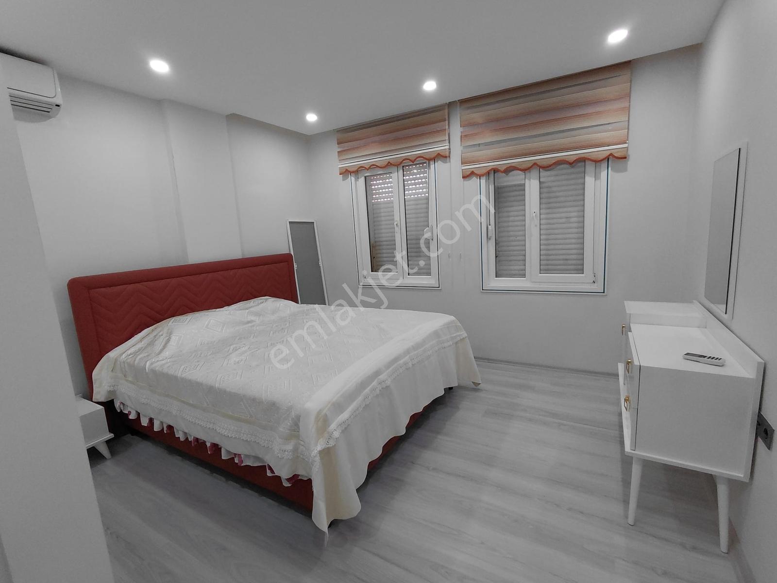 Ayvalık Sarımsaklı Plajına Yürüme Mesafesinde 5+1 Dubleks Villa - Görsel 14