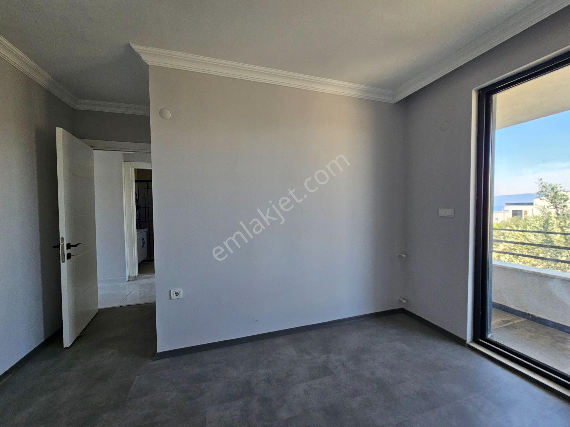 Pelitköy'de Denize 1dk - Panoramik Deniz Manzaralı Villalar - Görsel 33