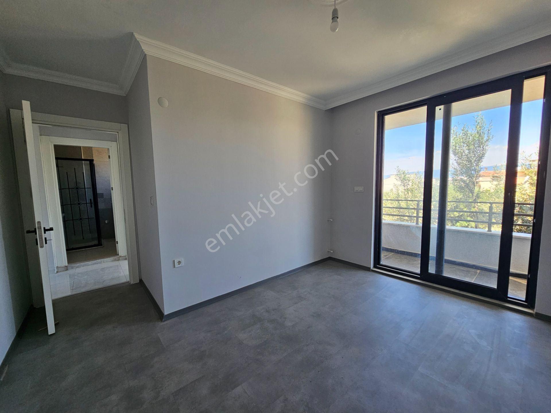 Pelitköy'de Denize 1dk - Panoramik Deniz Manzaralı Villalar - Görsel 32