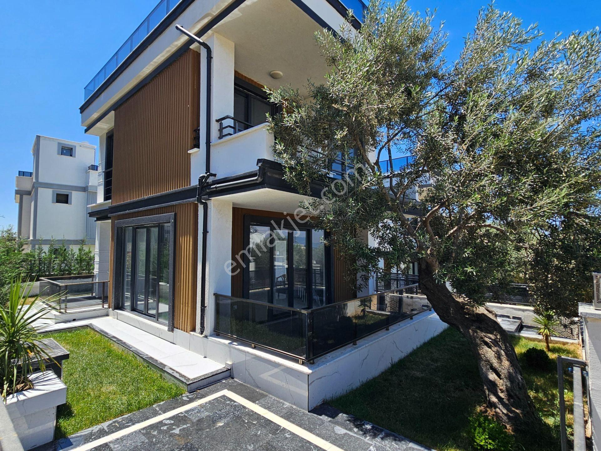 Pelitköy'de Denize 1dk - Panoramik Deniz Manzaralı Villalar - Görsel 7