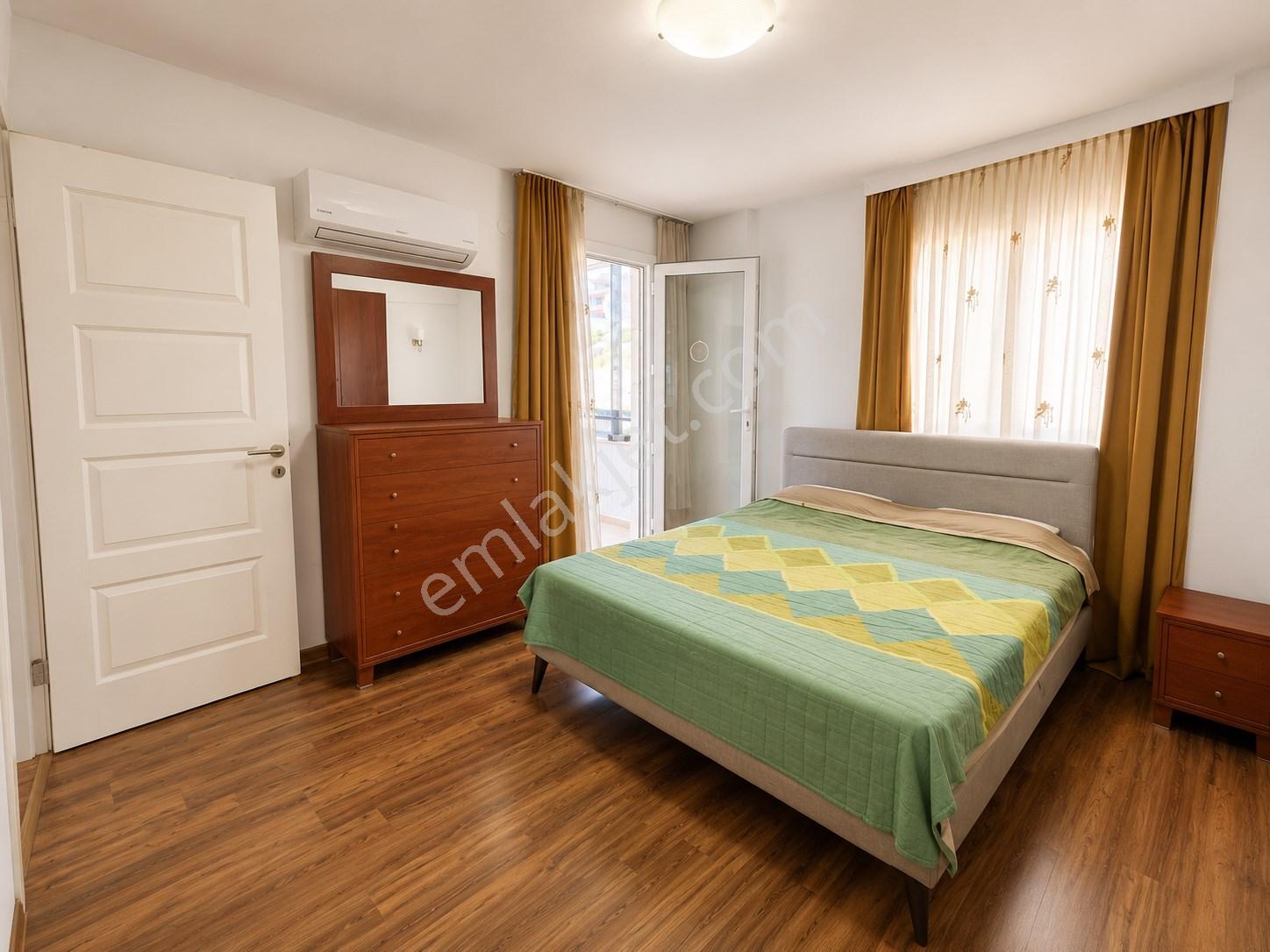 Aydın Kuşadası Satılık Çatı Katı Deniz Manzaralı Daire - Görsel 15