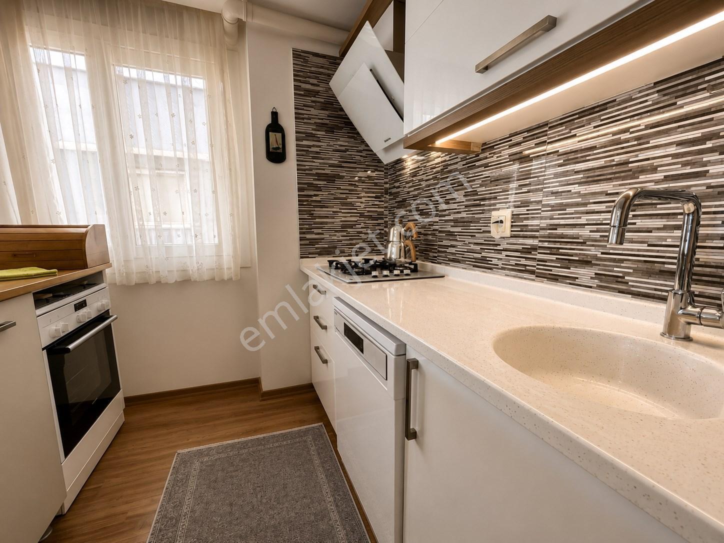 Aydın Kuşadası Satılık Çatı Katı Deniz Manzaralı Daire - Görsel 13
