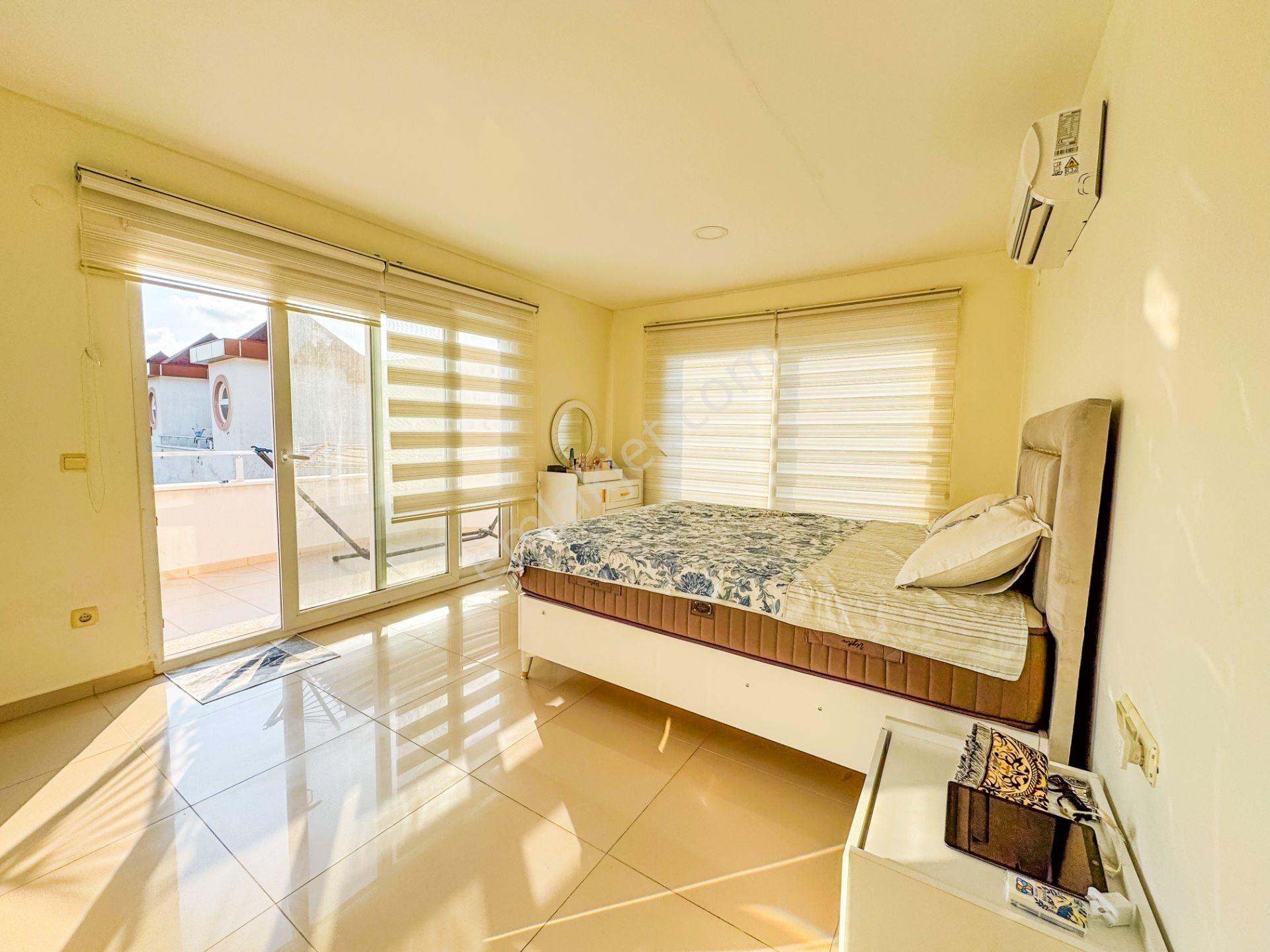Alanya Kestel Satılık Muhteşem Bir Kompleks 3+1 Lüks Eşyalı Dubleks Daire - Görsel 27
