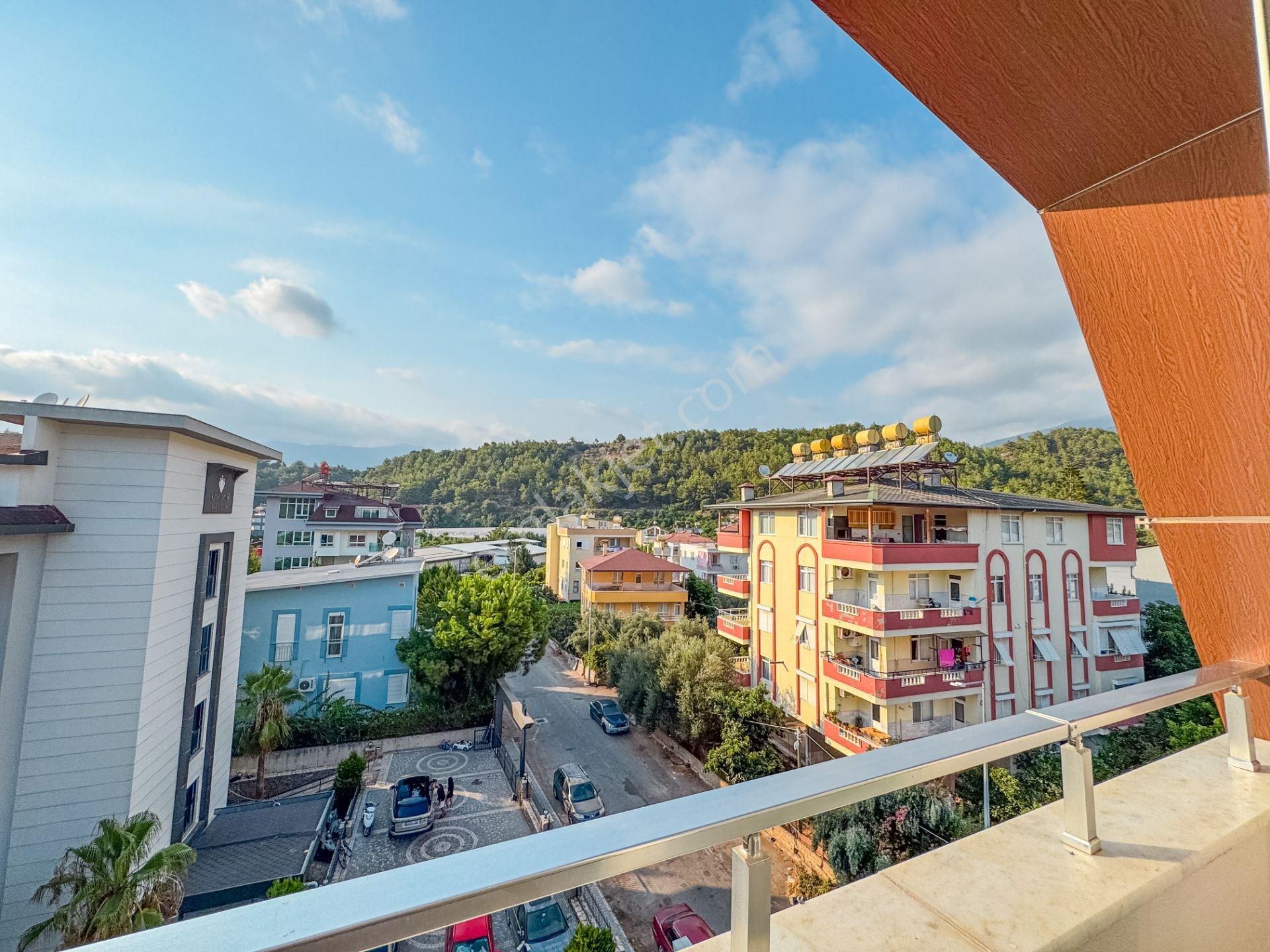 Alanya Kestel Satılık Muhteşem Bir Kompleks 3+1 Lüks Eşyalı Dubleks Daire - Görsel 20