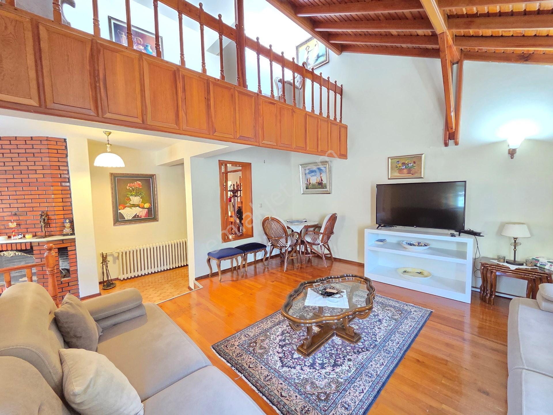 Kemer Merkez'de Denize 300 Metre 5+1 Satılık Havuzlu Villa, 260 M² - Görsel 16