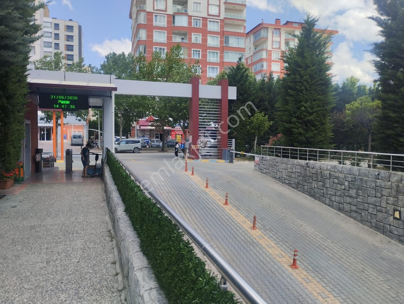 Yazır Mah.gardenya Sitesi Geniş Park Manzaralı Satılık 4+1 Daire - Görsel 14