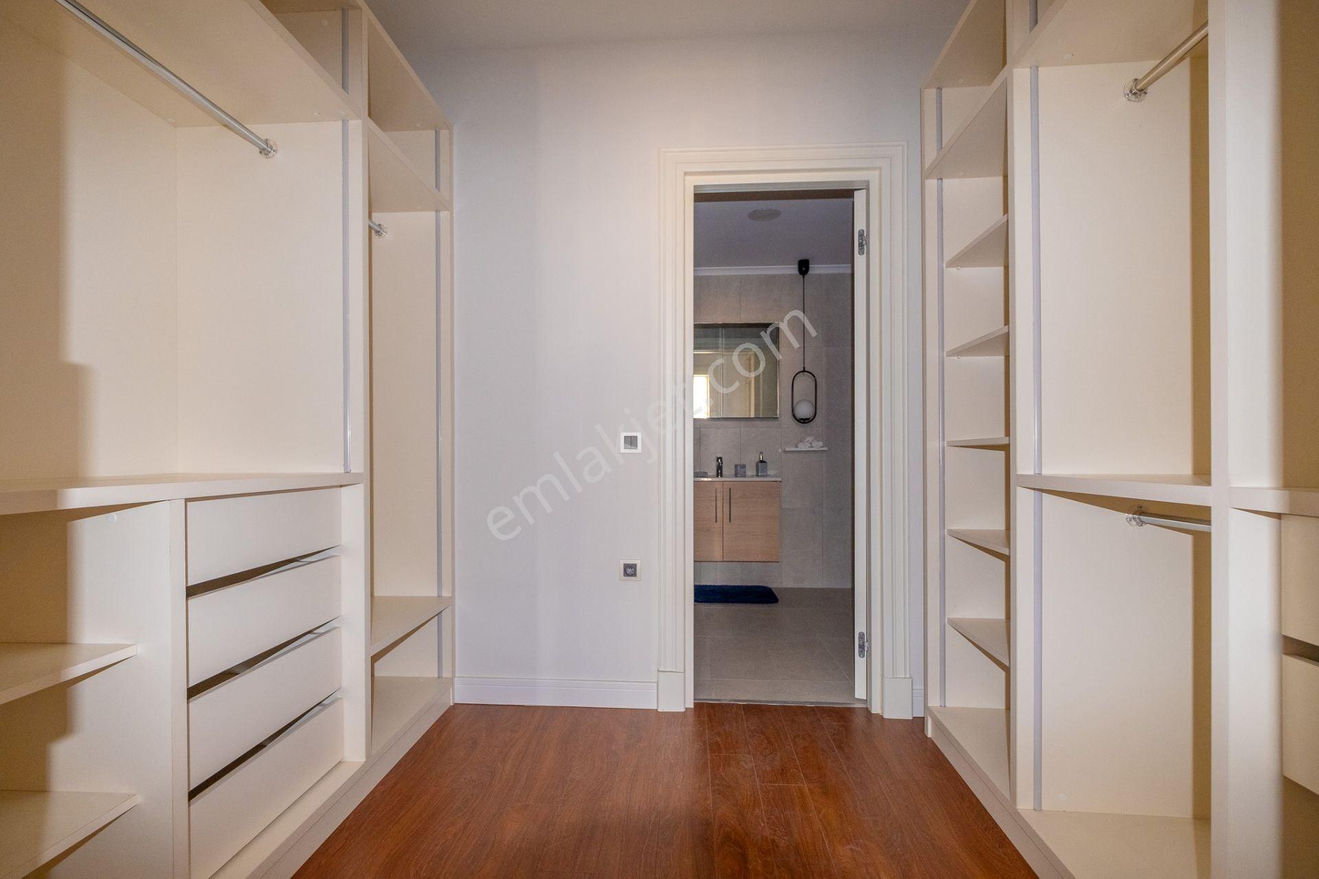 Florya E5 Cepheli Prestijli Plazada Lüks Home Office - Görsel 14