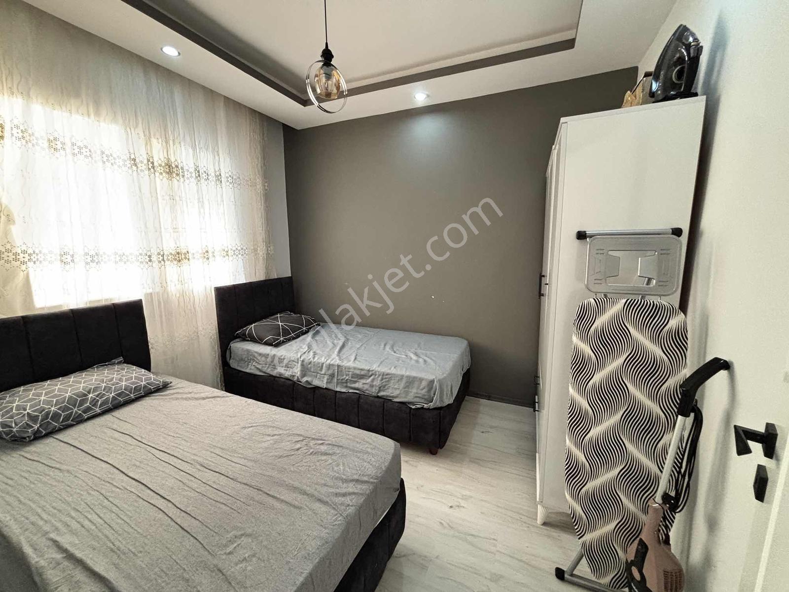 Bulvar Üzeri Az Katlı 1+1 Lüx İşçilik Balkonlu Eşyalı Kiralık - Görsel 3