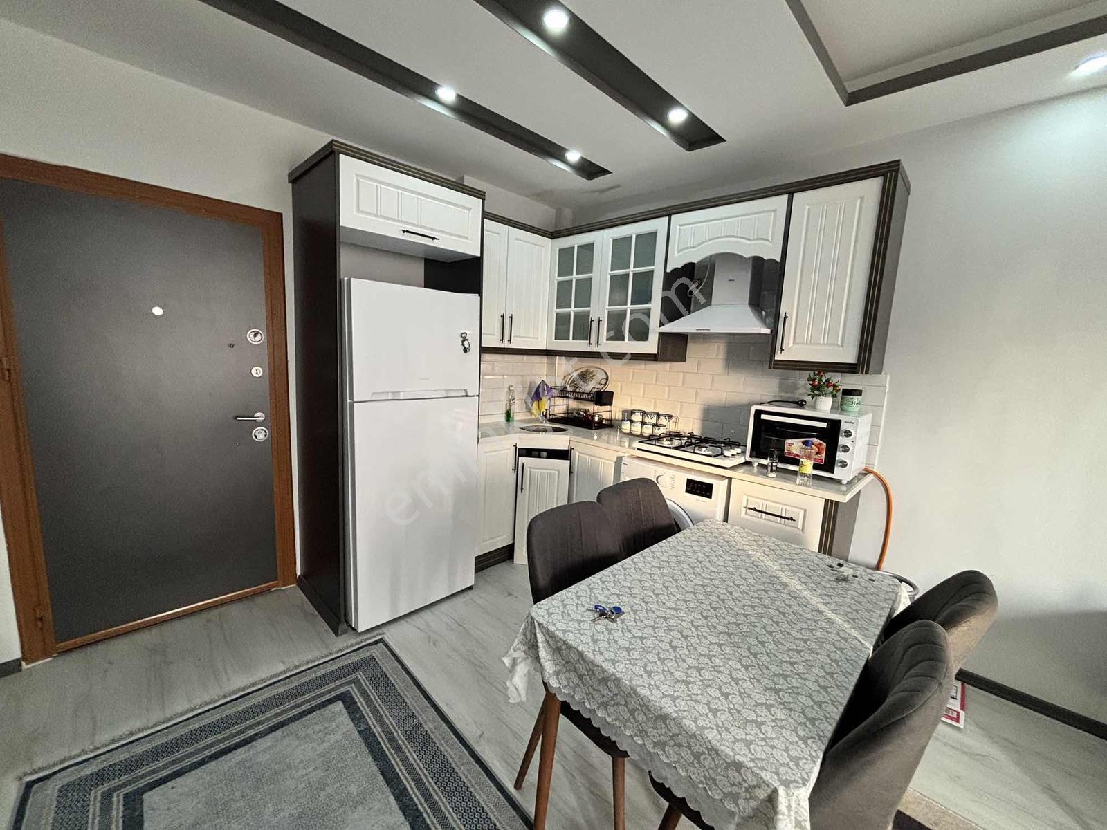 Bulvar Üzeri Az Katlı 1+1 Lüx İşçilik Balkonlu Eşyalı Kiralık - Görsel 4
