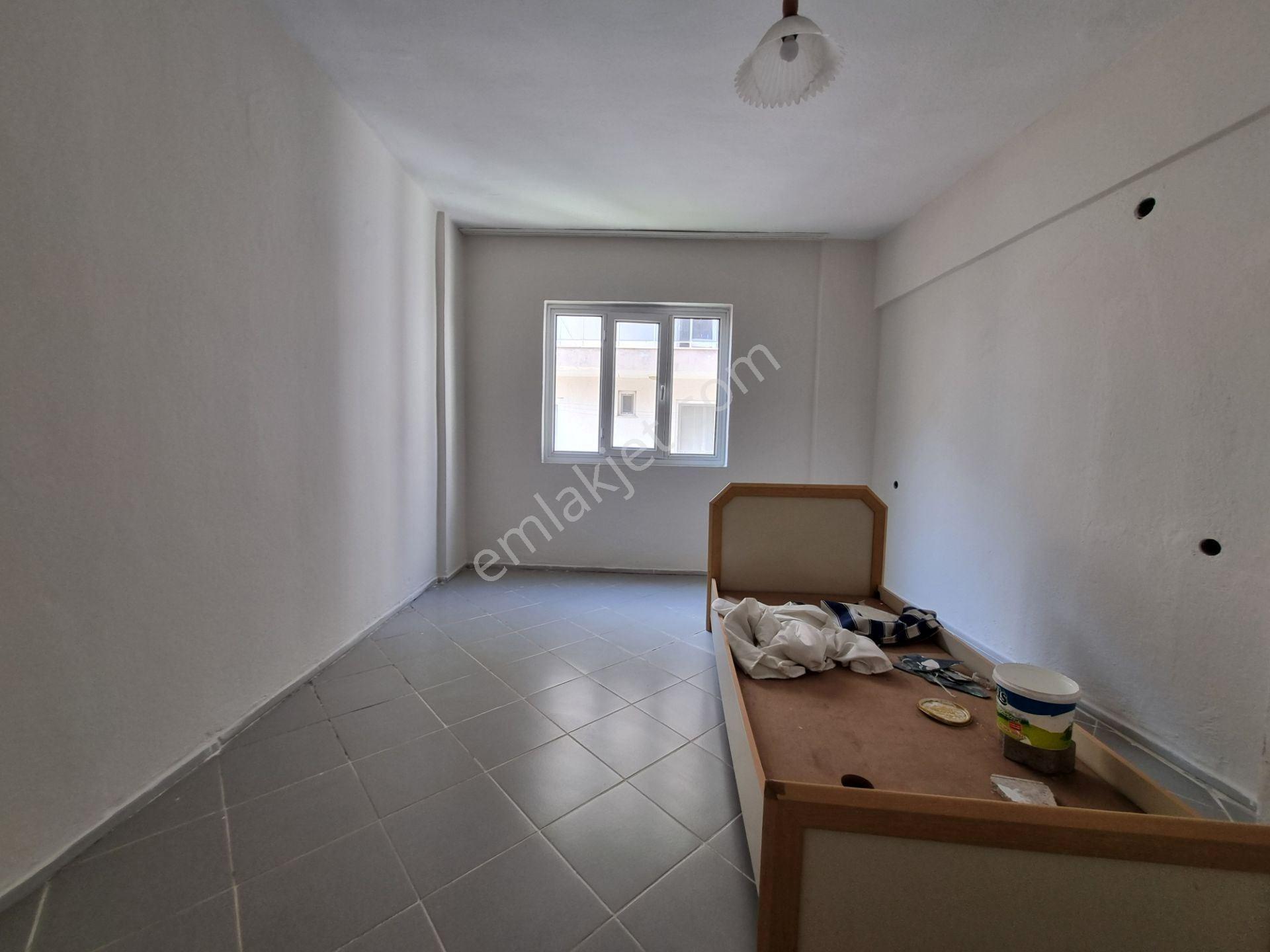 Kuşadası Davutlar Merkezde Kiralık Ayrı Mutfak 2+1 Daire - Görsel 16