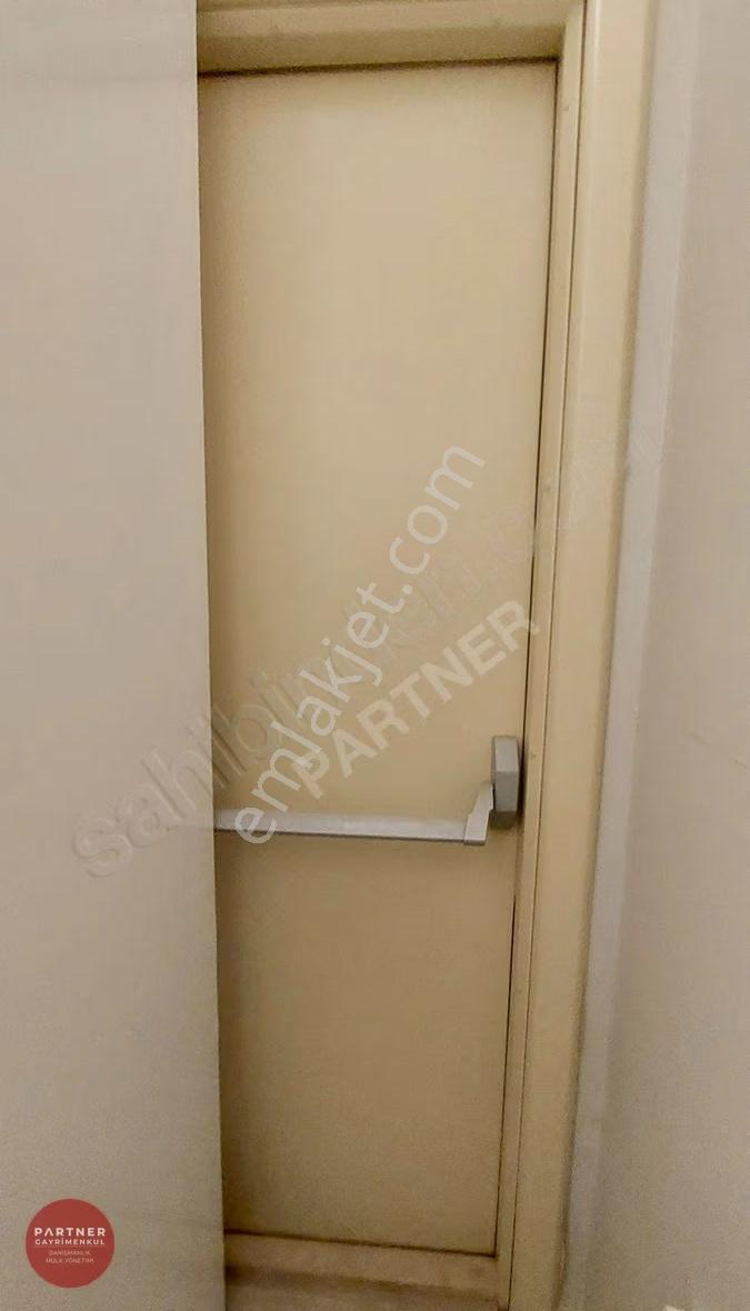 Feneryolunda Otoparklı Binada, Ankastre Beyaz Eşyalı, Modern 2+1 - Görsel 9