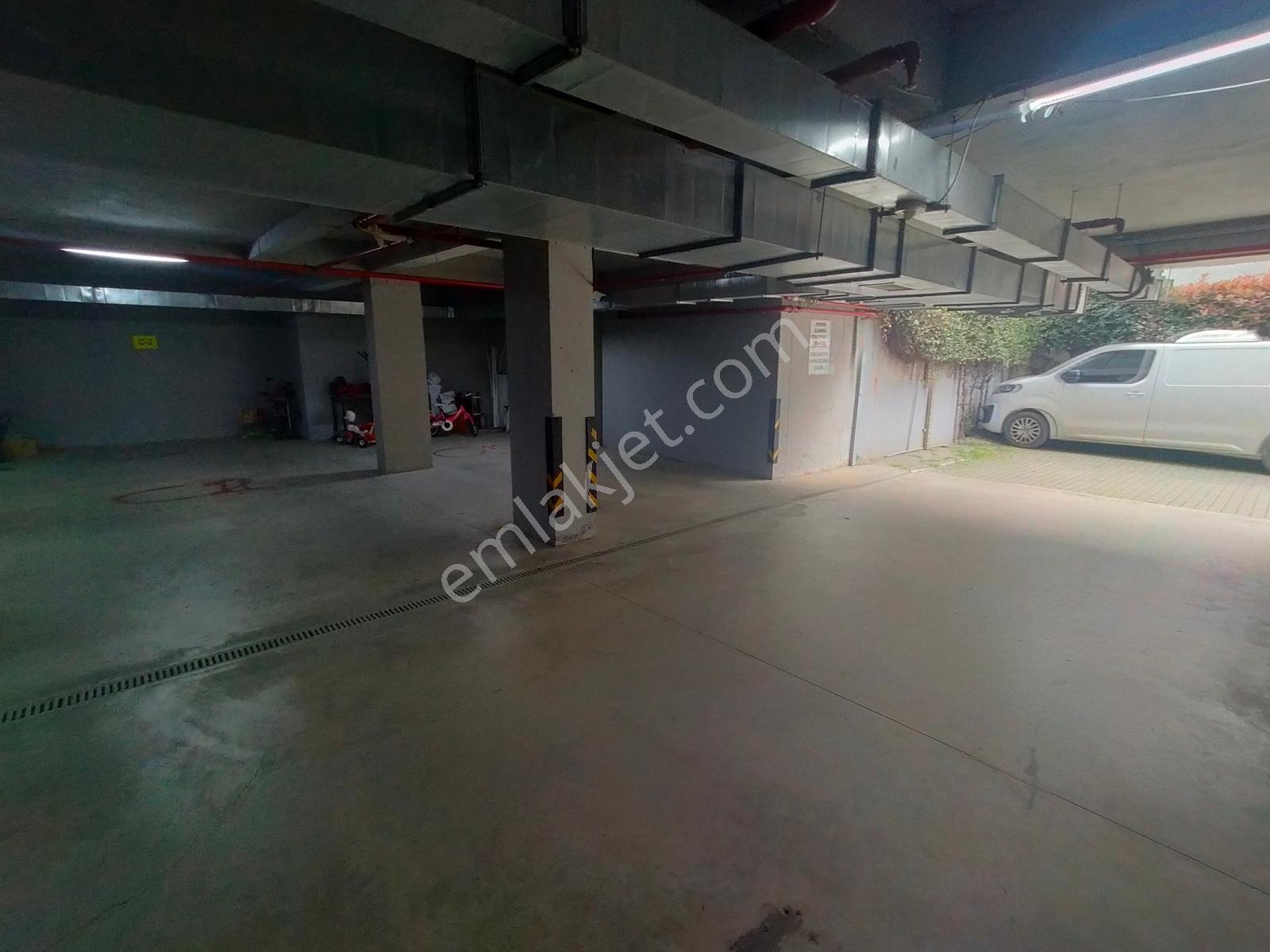 Tuzla Aydınlı Trio Sitesinde Bahçe Katı 3,5+1 Daire - Görsel 3