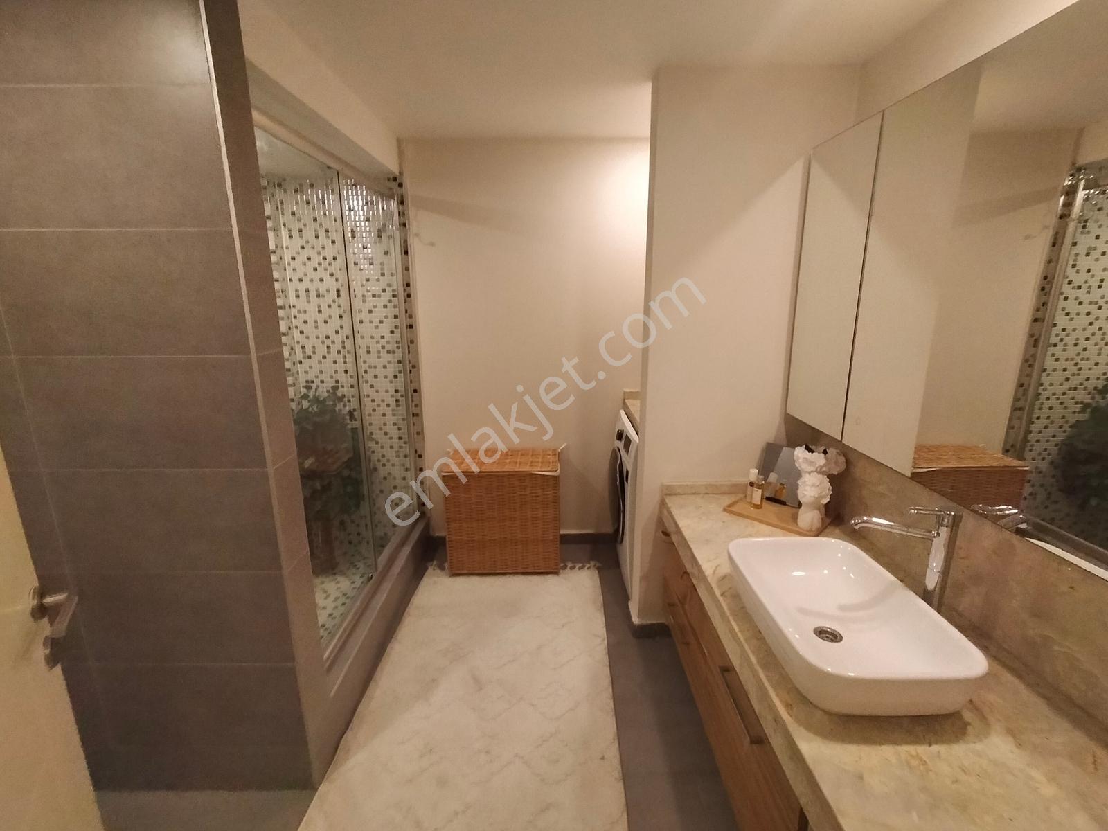 Tuzla Aydınlı Trio Sitesinde Bahçe Katı 3,5+1 Daire - Görsel 24