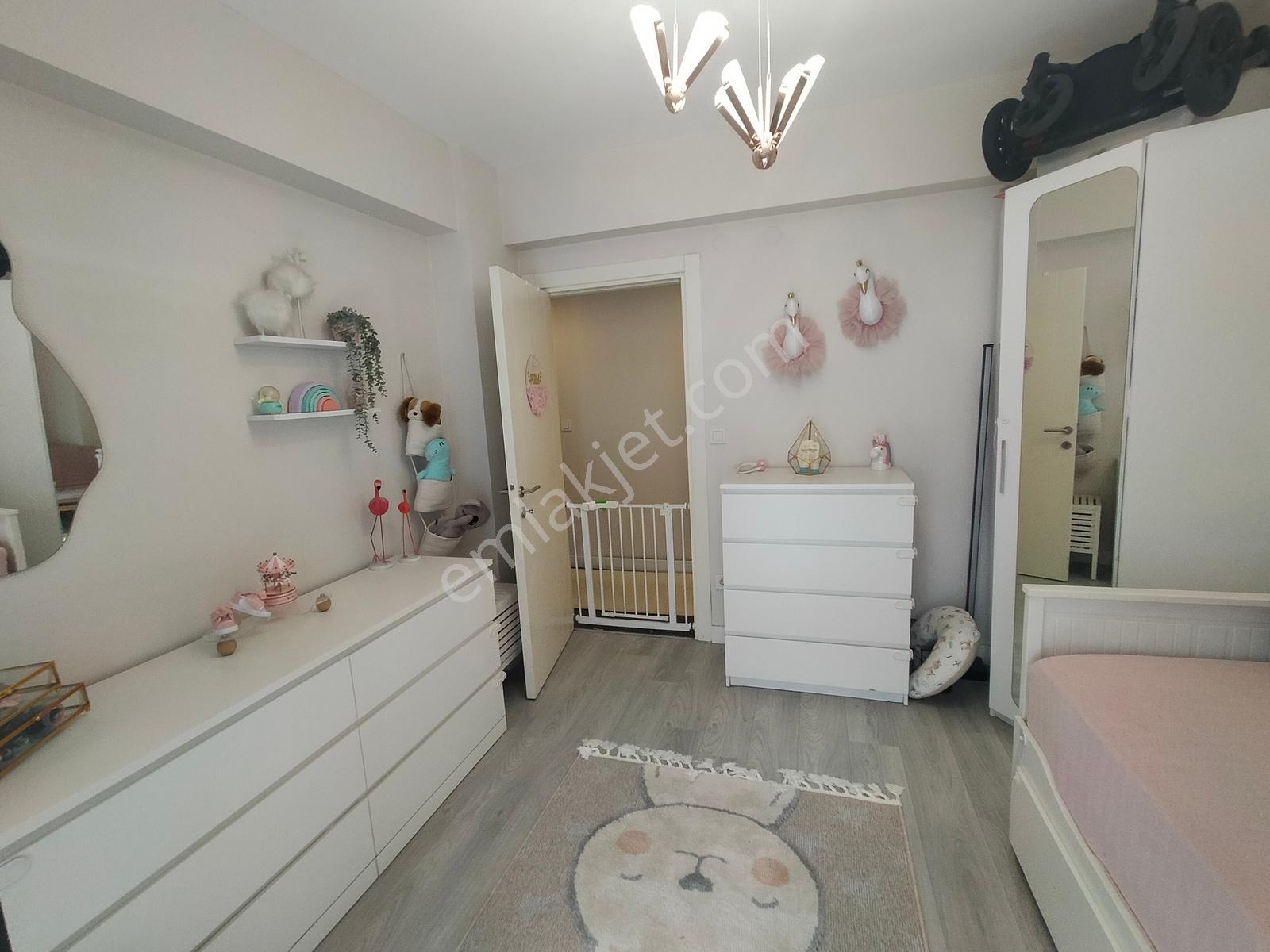 Tuzla Aydınlı Trio Sitesinde Bahçe Katı 3,5+1 Daire - Görsel 19