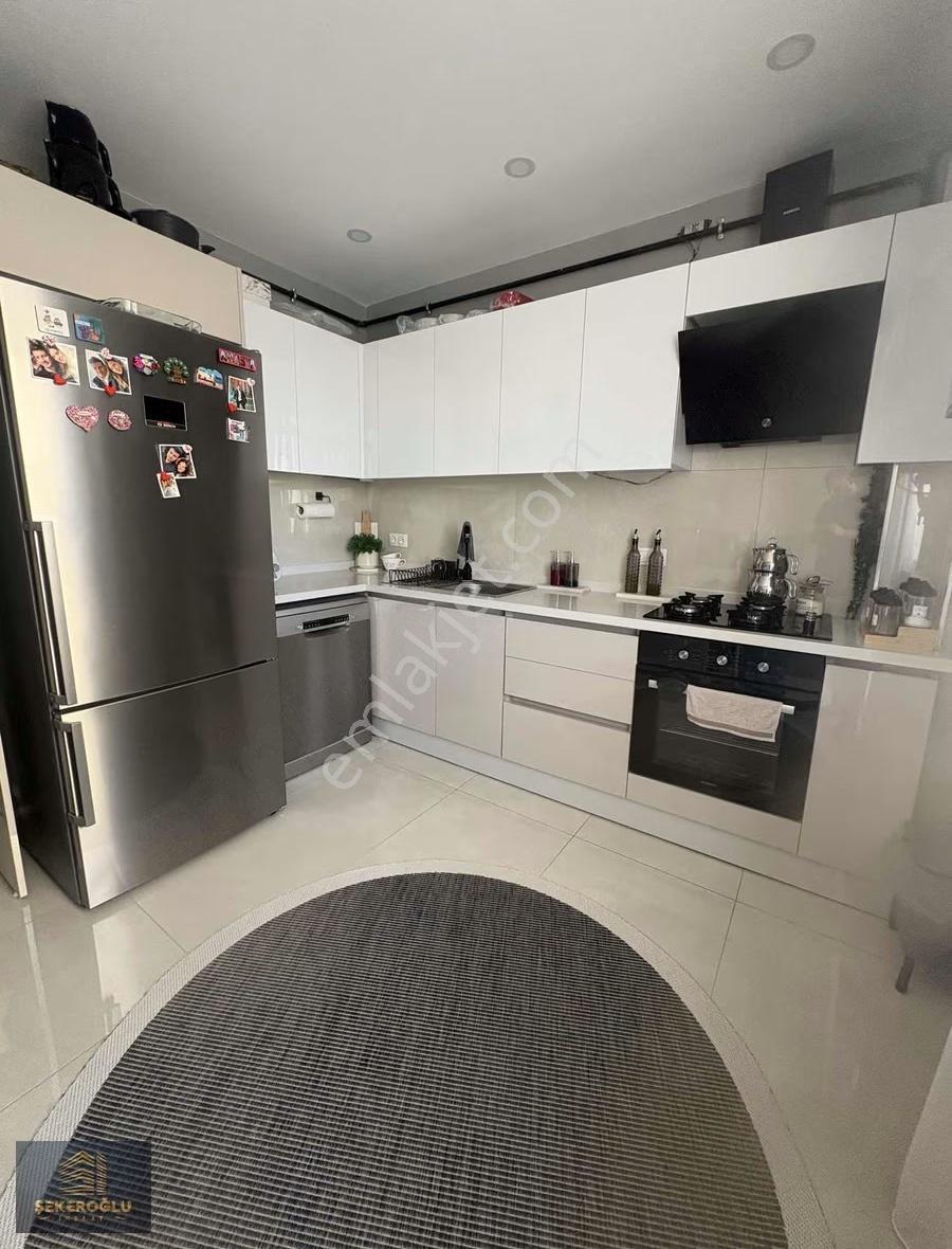 Şekeroglu 3+1 Arakat Ebeveny Banyobalkon Metro Yakın Kiralık - Görsel 7