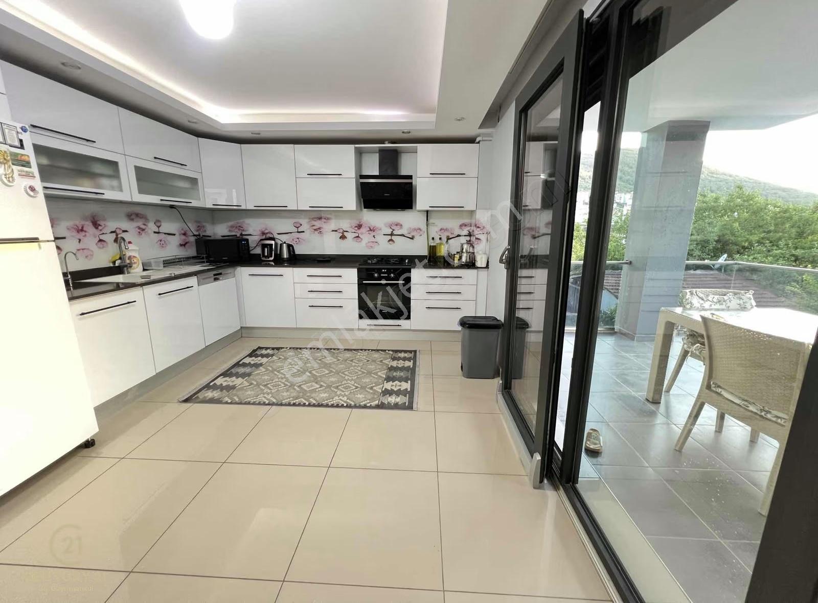 642 M2 Arsa İçinde Özel Havuzlu Teraslı 6+1 Satılık Lüks Villa - Görsel 12