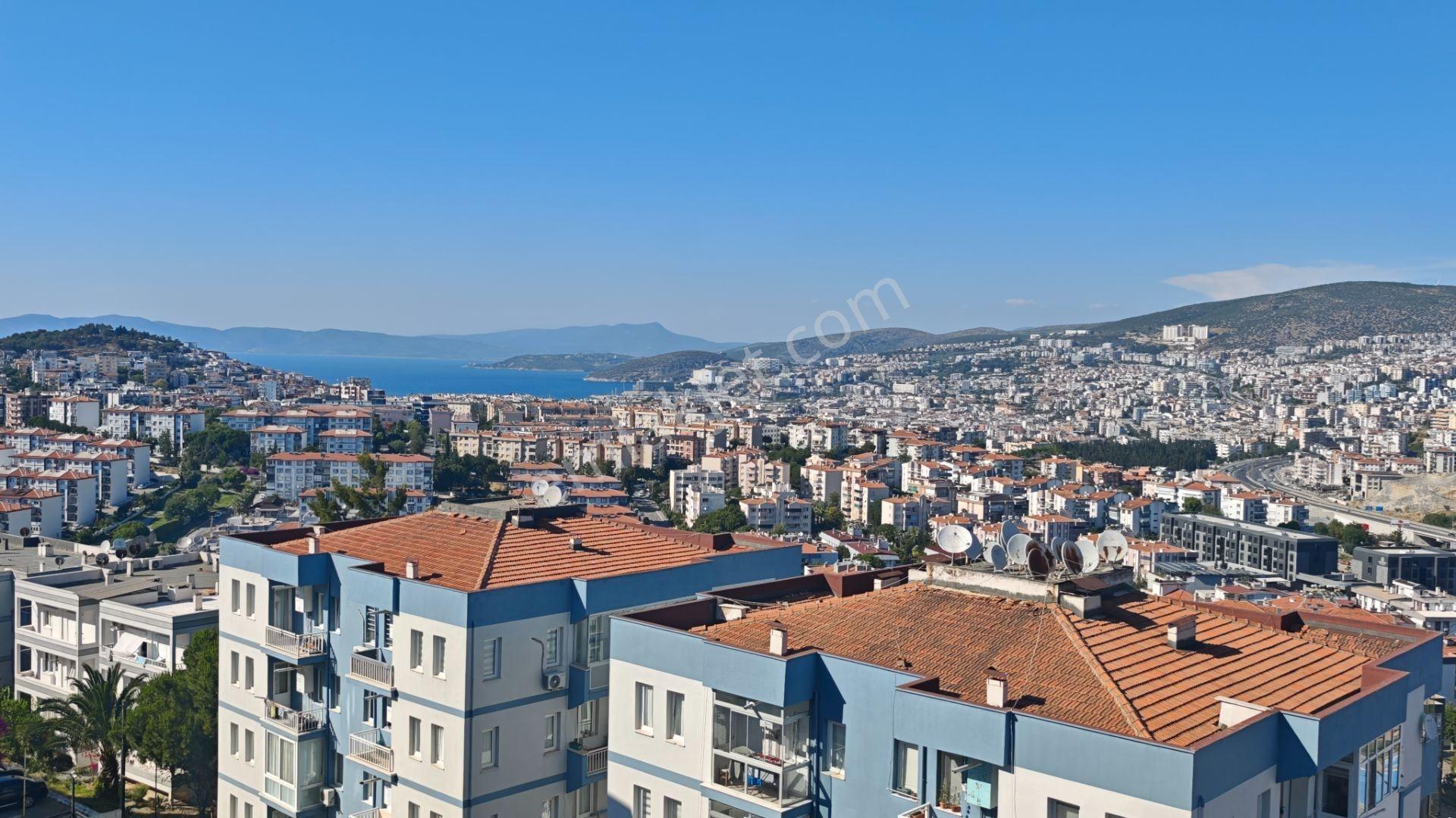 Kuşadası Kadınlar Denizi Deniz Manzaralı Satılık 3+1 Daire
