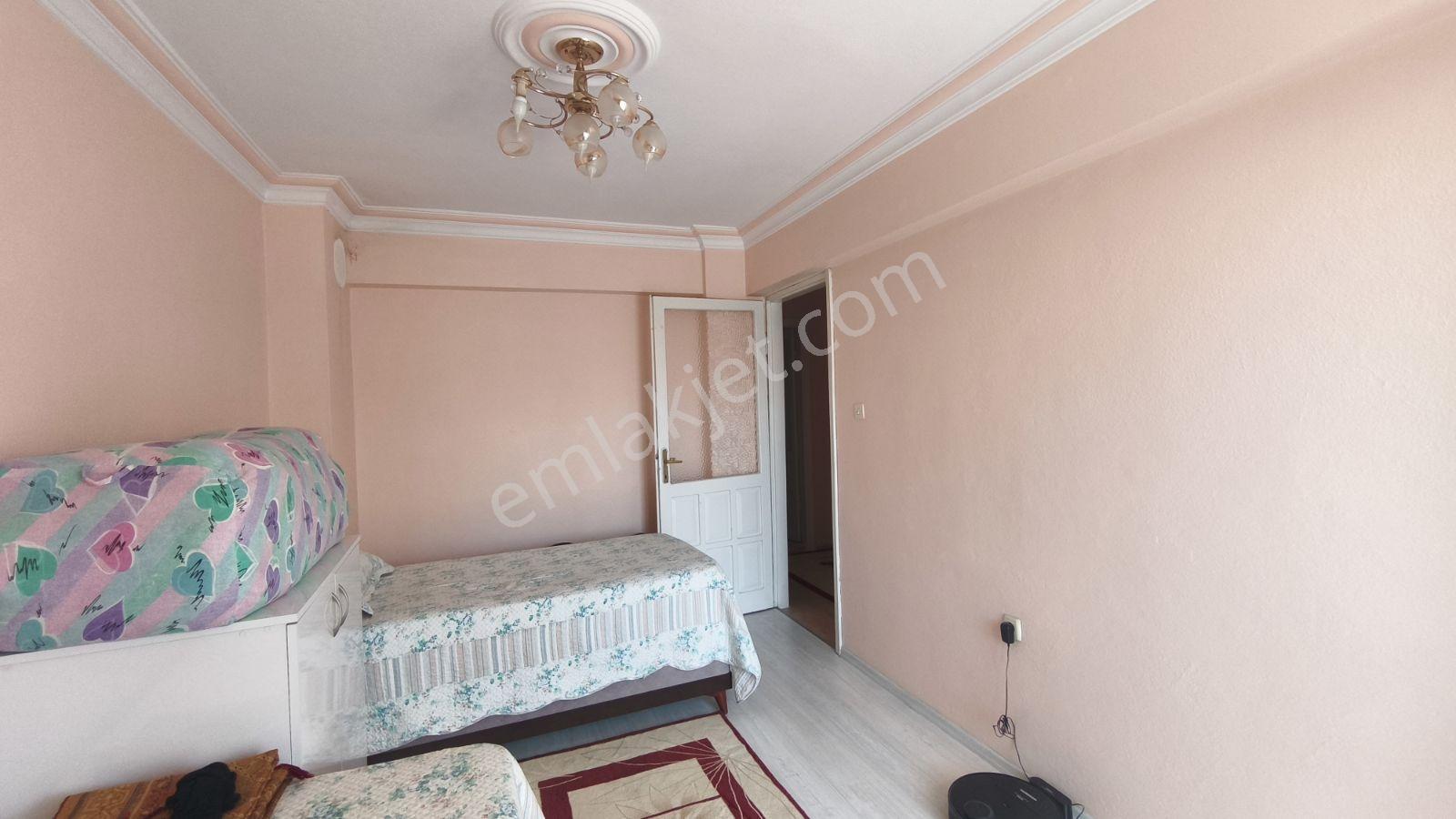 Ayvalık, Kırlangıç Avm Ye Yürüme Mesafesinde 3+1 - Görsel 20