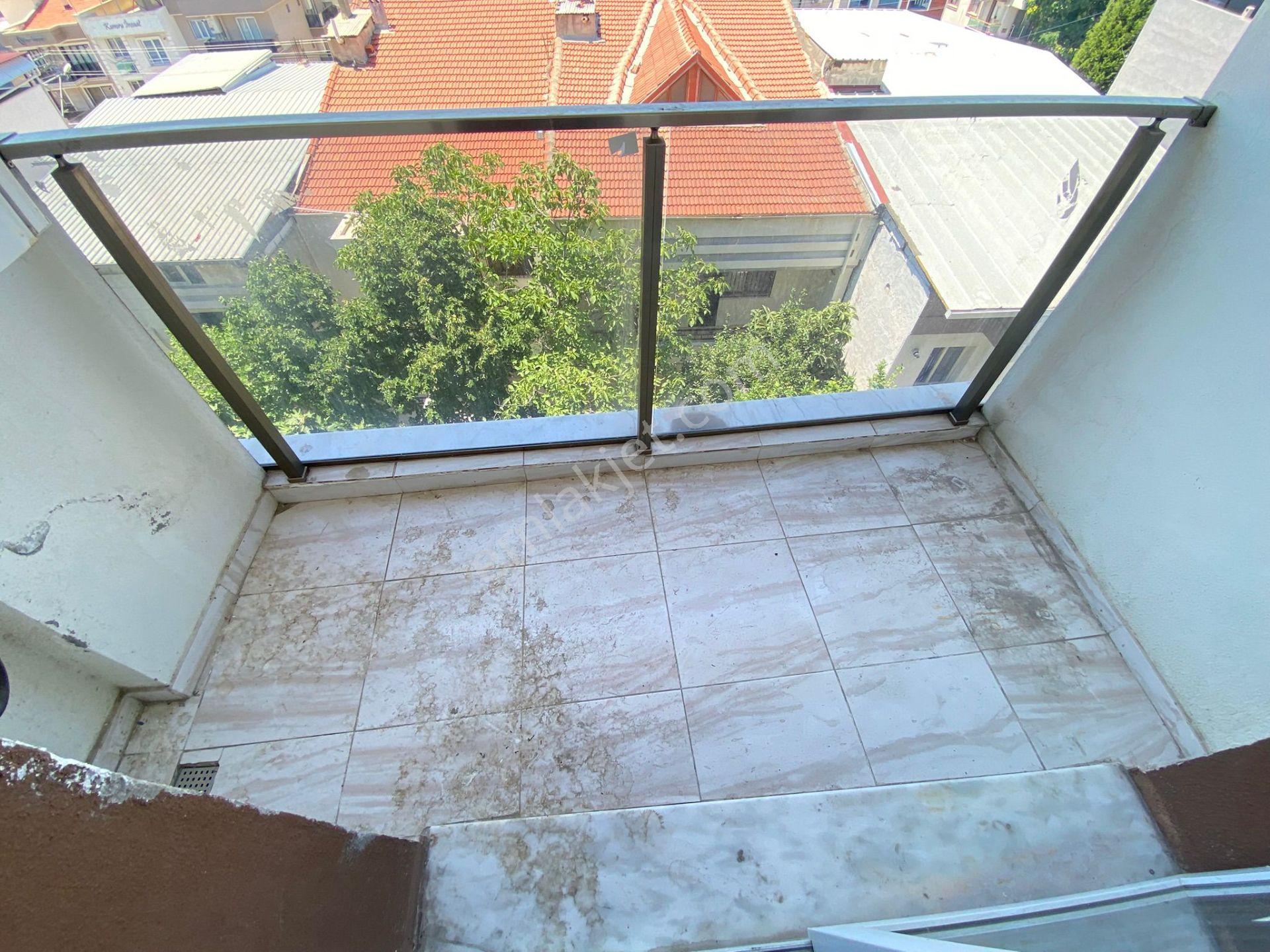 Uçan Emlak'tan Buca Adatepe Mahallesinde 2+1 90m2 Dgazlı Balkonlu Kiralık Daire - Görsel 30