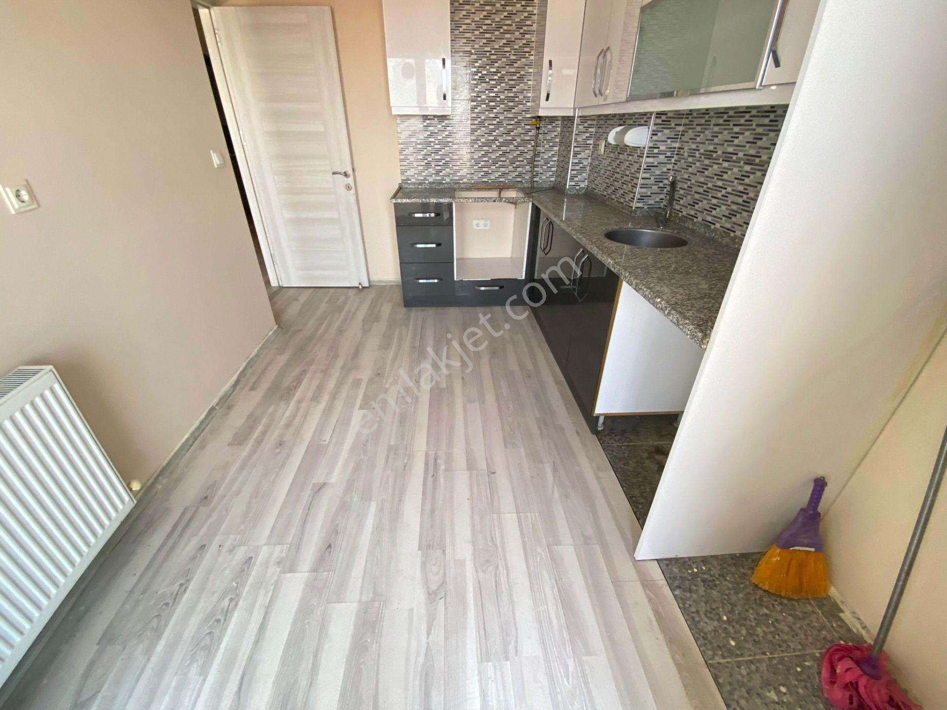 Uçan Emlak'tan Buca Adatepe Mahallesinde 2+1 90m2 Dgazlı Balkonlu Kiralık Daire - Görsel 18