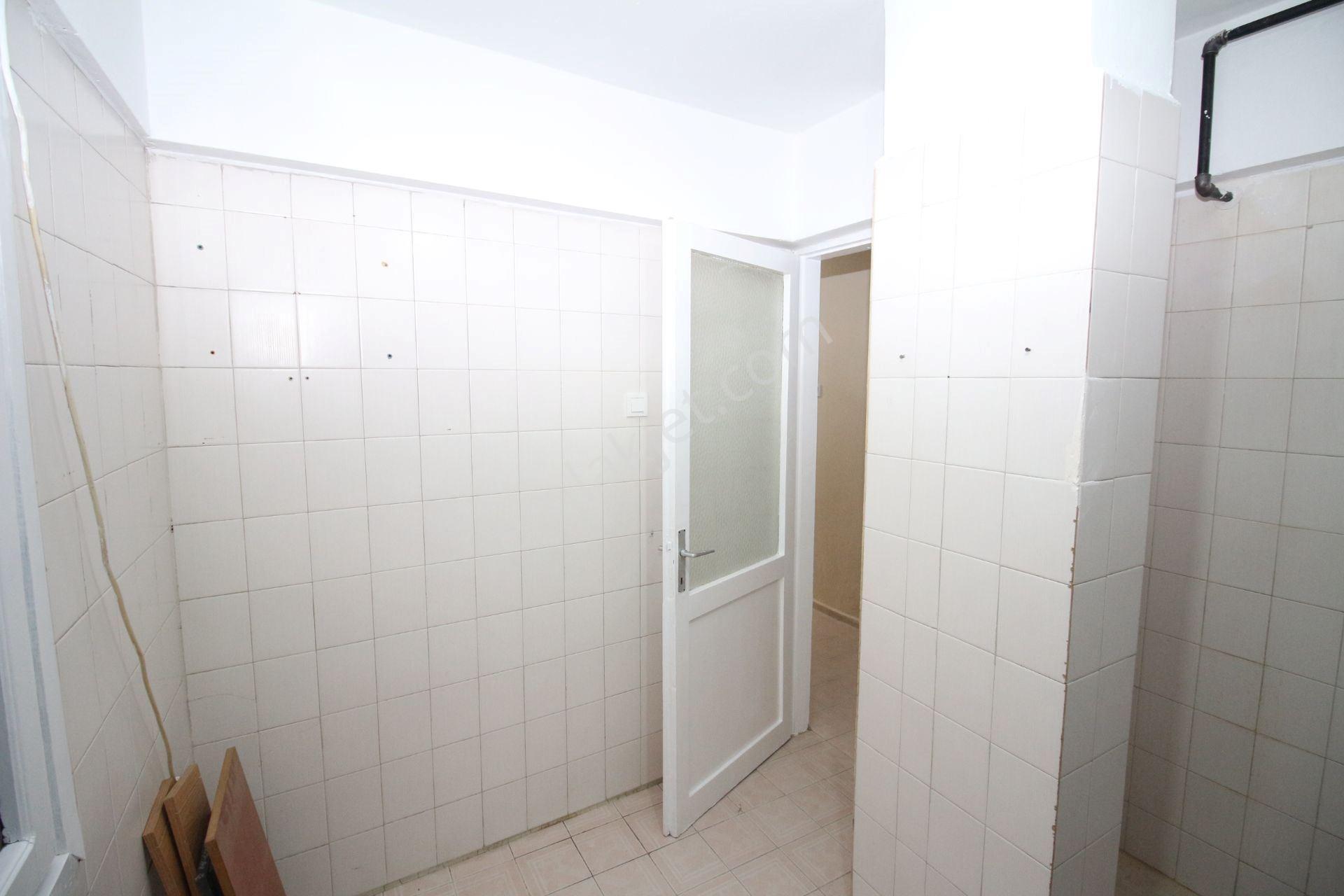 Esenyalı Mah. Merkezi Konumda Otoparklı Bakımlı - Görsel 35
