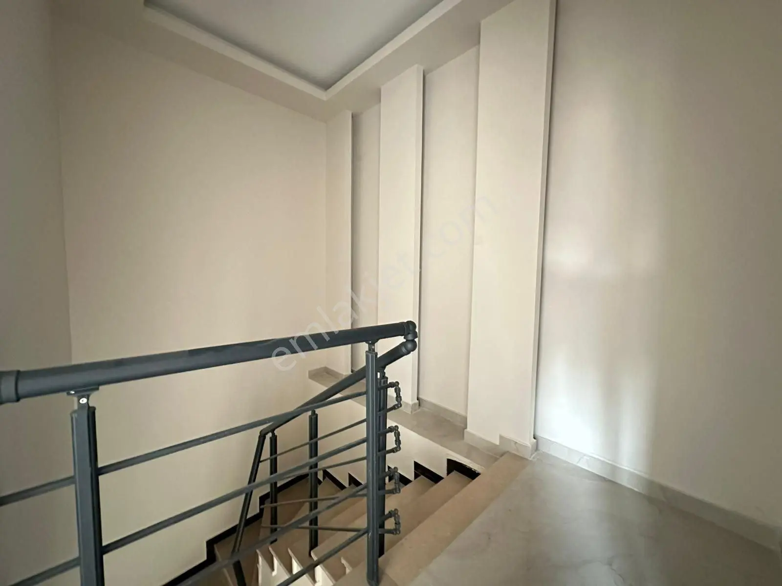 Alanya Merkezde Denize 400 Metre Mesafede Modern 2+1 Satılık Dubleks - Görsel 11