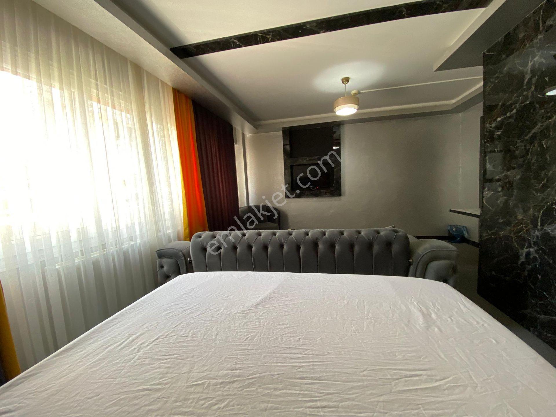 Karşıyaka Çarşı İşbankası Sokagı Günlük Kiralık Lüks Daire - Görsel 7