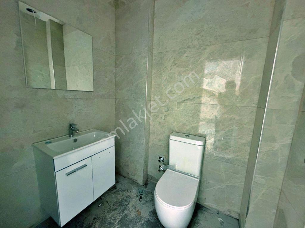 Uytundan Burhaniye İskele Kordonda Kiralık Lüks Dükkan - Görsel 23