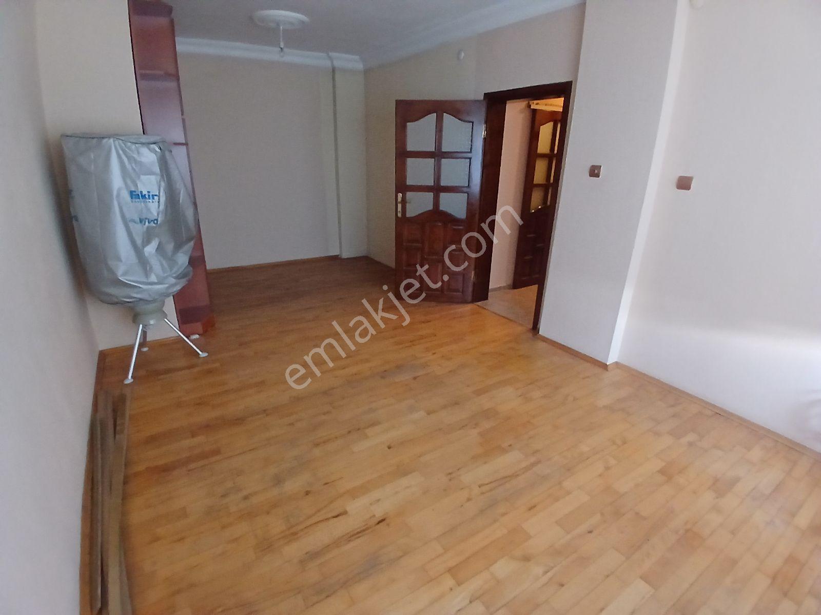 140m2 Çift Ailenin Yaşaya Bileceği 1alan - Görsel 3