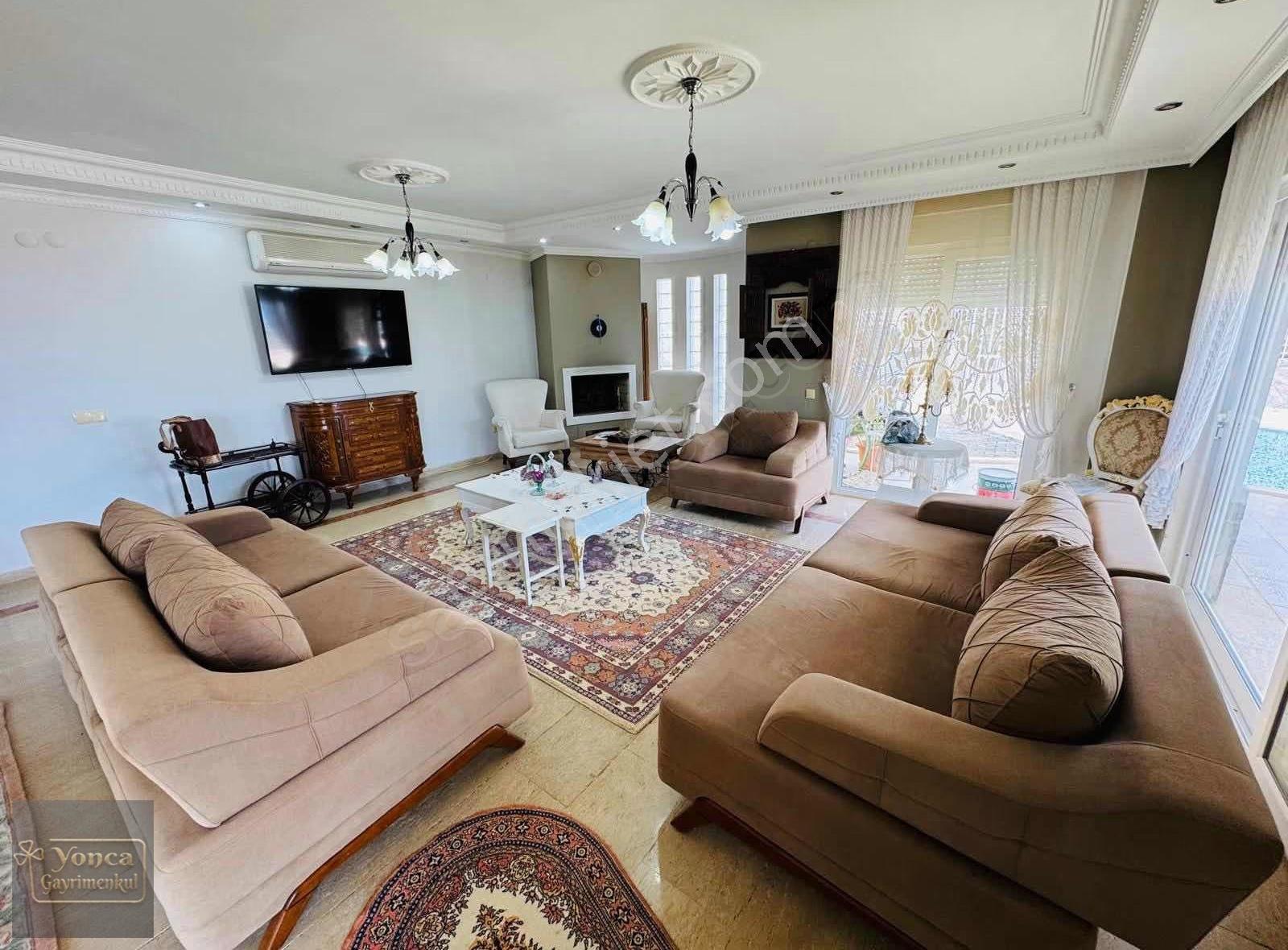 Alanya Müstakil Havzulu Müstakil Bahçeli Geniş Villa - Görsel 2