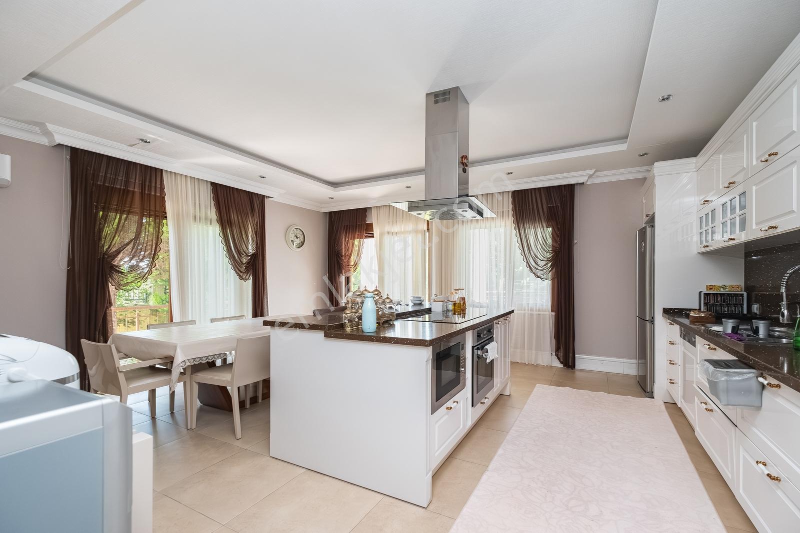 Döşemealtı Yeşilbayır'da 6+2 Müstakil Lüks Satılık Köşe Villa - Görsel 5
