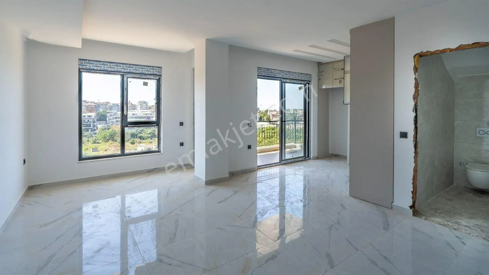 Alanya Oba’da Lüks Sitede Full Manzaralı 3+1 Dubleks Satılık Daire - Görsel 3