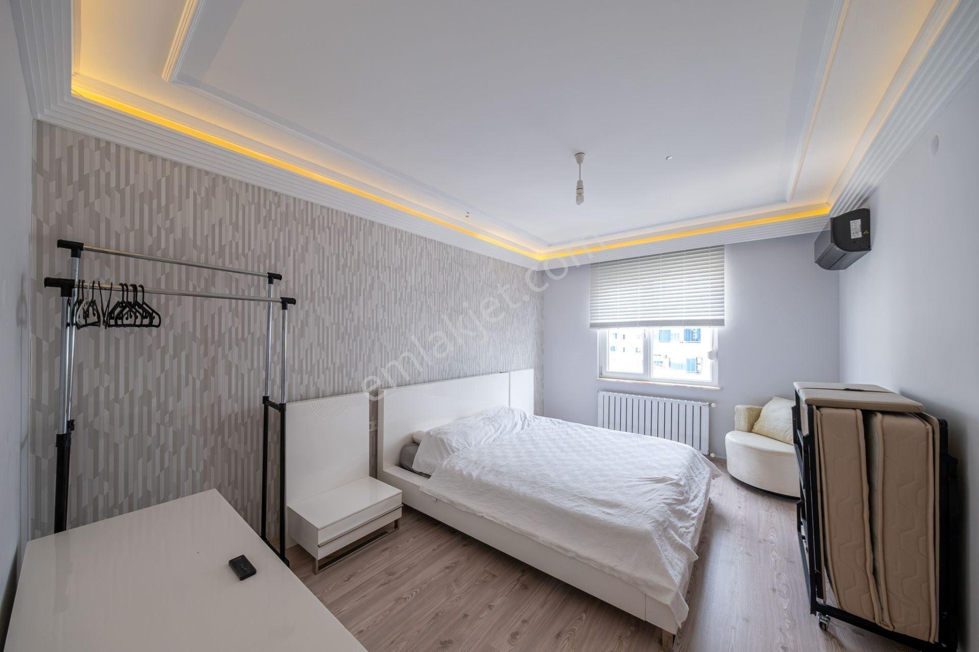 Alanya Tosmurda Denize Sıfır Ve Deniz Manzaralı Lüks Eşyalı 3+1 Eşyalı Daire - Görsel 15