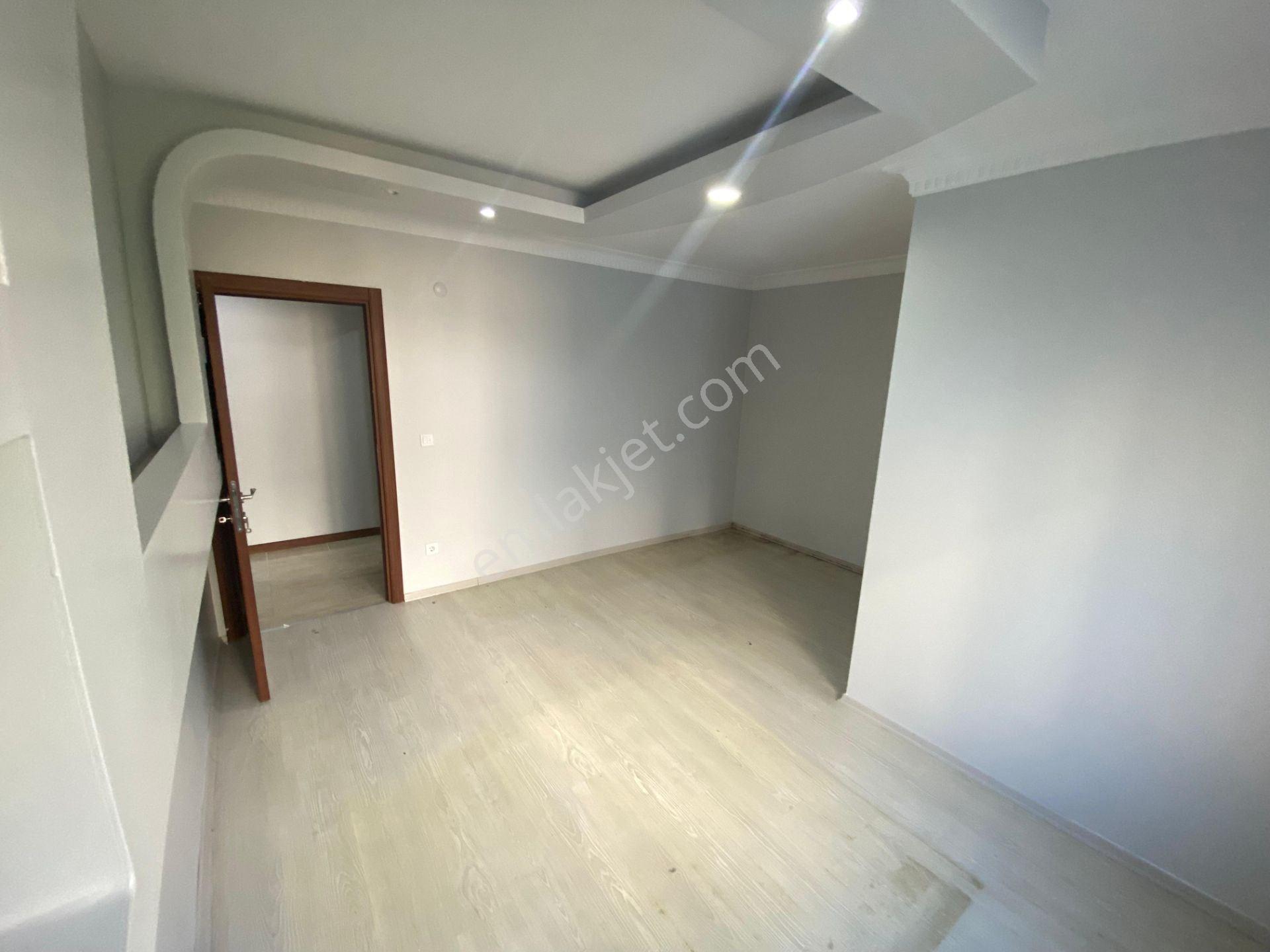 Beylikdüzü Kavaklıda 2+1 90 M2 Kiralık Daire İhlas 2.kısım Arkasında Yeni Binada - Görsel 15